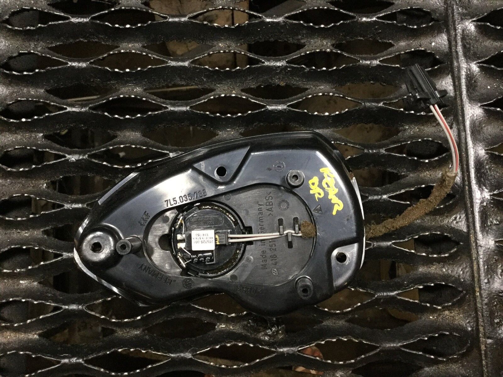 Original OEM 03-06 Porsche Cayenne Left Rear Door Speaker 7L5035362 - Premium Audio Replacement for Car Stereo Upgrade & DIY Installation