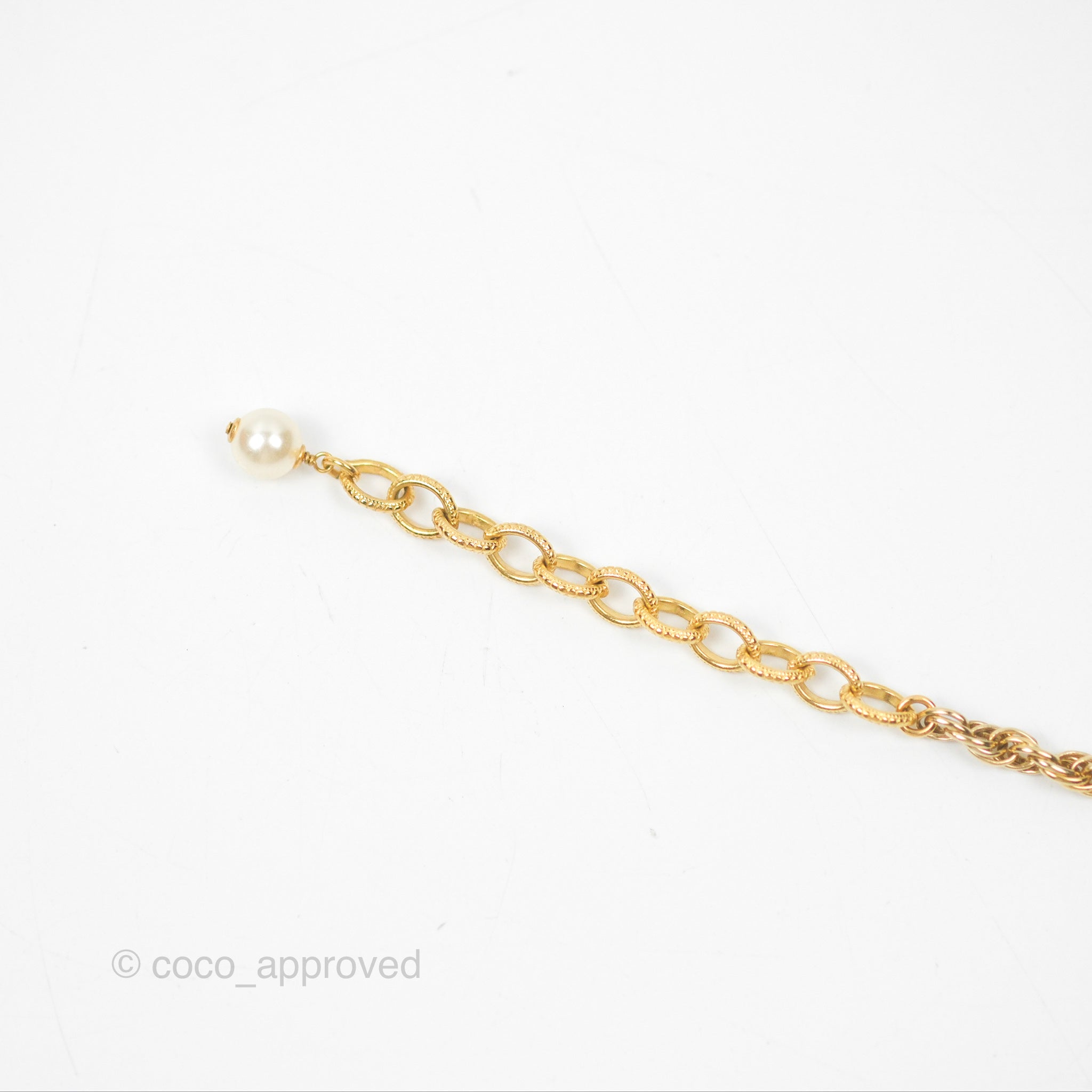 Chanel CC Pearl Pink Beaded Necklace in Gold Tone - Elegant Fashion Jewelry for Women, Perfect for Parties, Weddings & Special Occasions