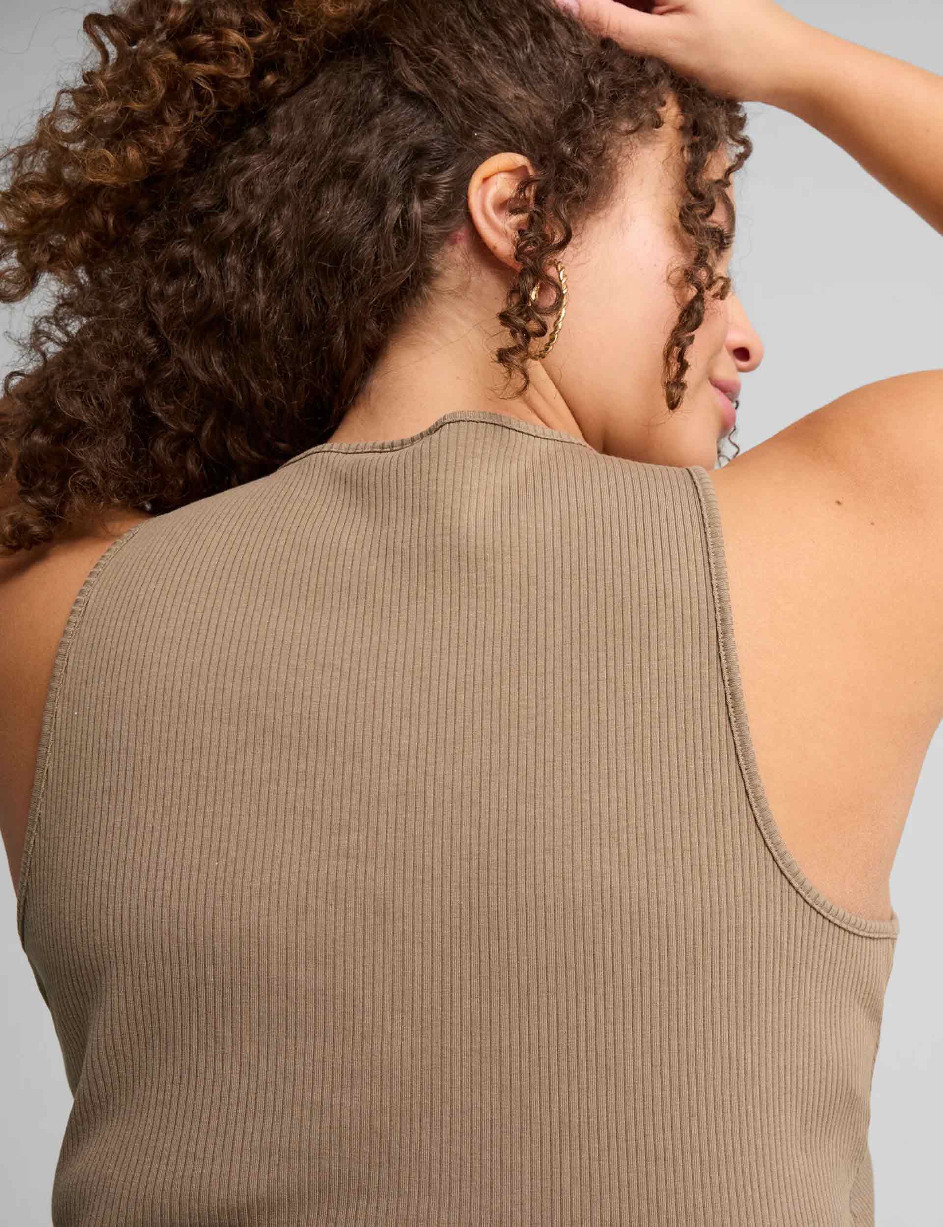 Wardrobe Essentials Ribbed Crop Top in Totally Taupe - Perfect for Layering, Casual Outfits & Summer Fashion