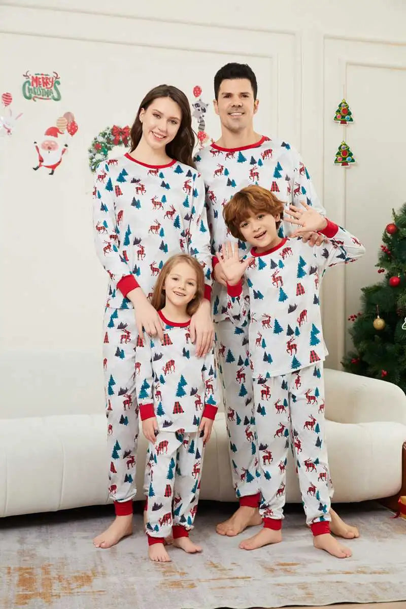 Reindeer Printed Christmas Matching Family Pajamas Set - Cozy Holiday PJS for Family Photos & Festive Gatherings