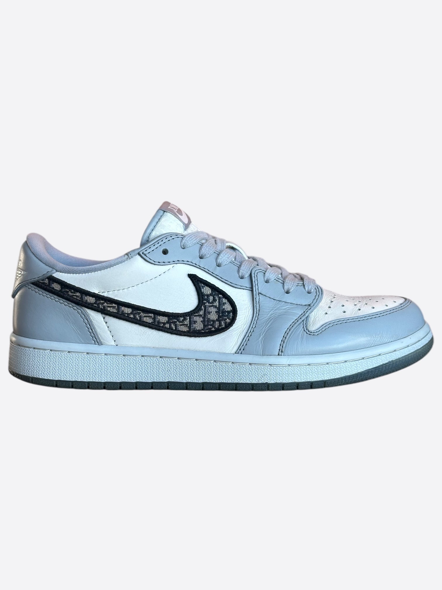 Dior Air Jordan Grey & White Oblique Low Top Sneakers - Men's Luxury Designer Shoes for Casual Wear & Street Style Fashion | Perfect for Everyday Outfits, Sneaker Collectors & Fashion Enthusiasts