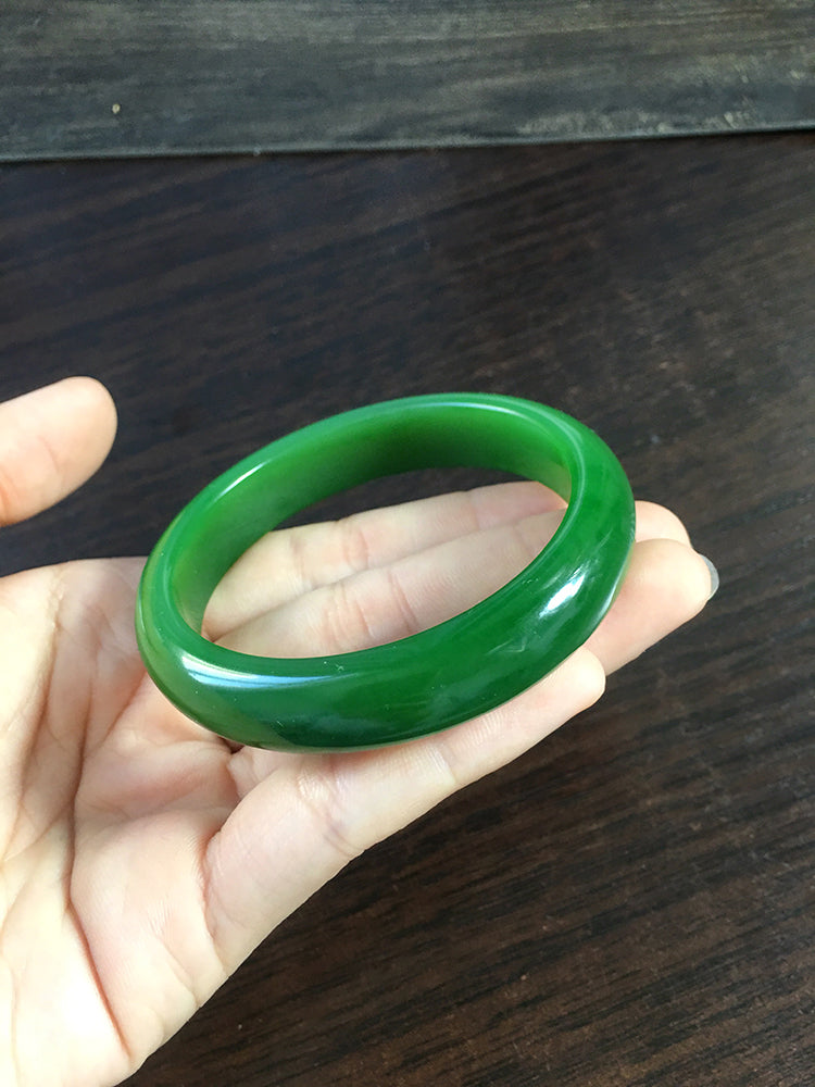 Natural Jade Bangle - Nephrite Jade Bracelet 55.8mm Inner Diameter, Handcrafted Green Stone Bangle for Women | Perfect for Meditation, Yoga & Spiritual Healing (NBE011)