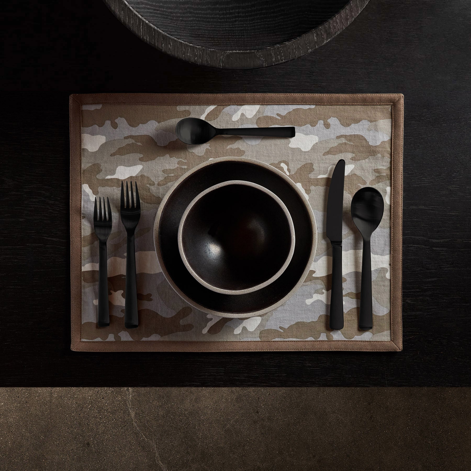 Premium Camo Placemat with Suede Trim - Waterproof & Non-Slip Military Style Table Mat for Dining & Outdoor Use - Desert Camo/Natural Color - Perfect for Camping, Picnics & Home Decor
