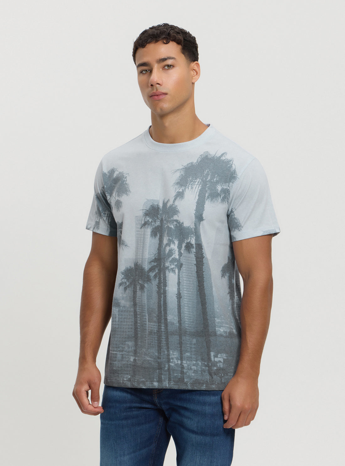 Stylish Grey Palm Print T-Shirt for Men & Women - Comfortable Casual Wear for Beach, Vacation, and Summer Outfits