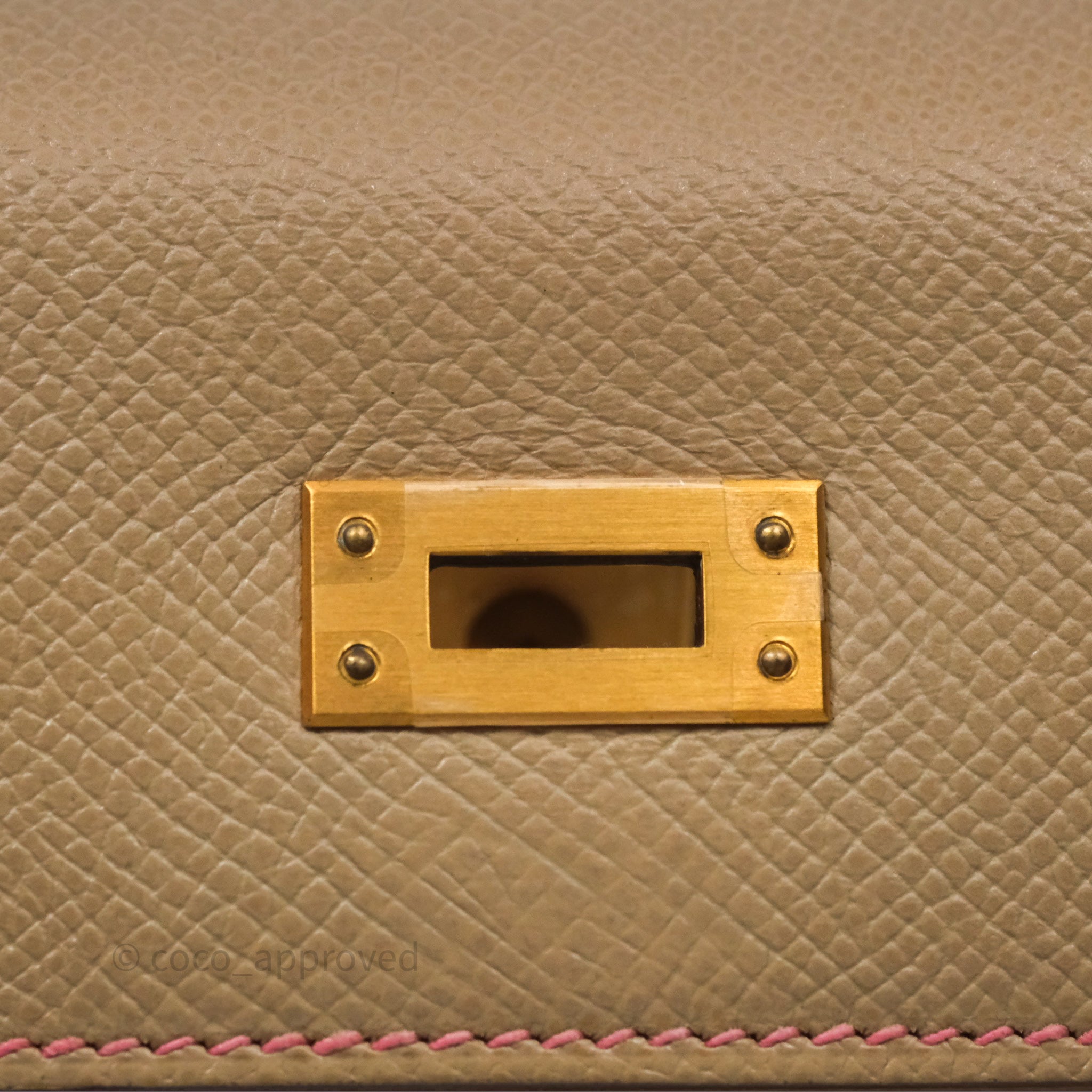 Authentic Hermès Kelly 25 Sellier Bag - Epsom Leather in Beige/Pink with Gold Hardware | Luxury Handbag for Women | Perfect for Work, Parties & Special Occasions