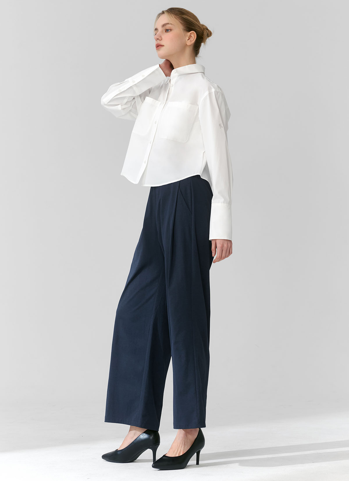 All Around Stretch Crop Shirt - Women's Comfortable Breathable Fashion Top for Yoga, Running & Casual Wear
