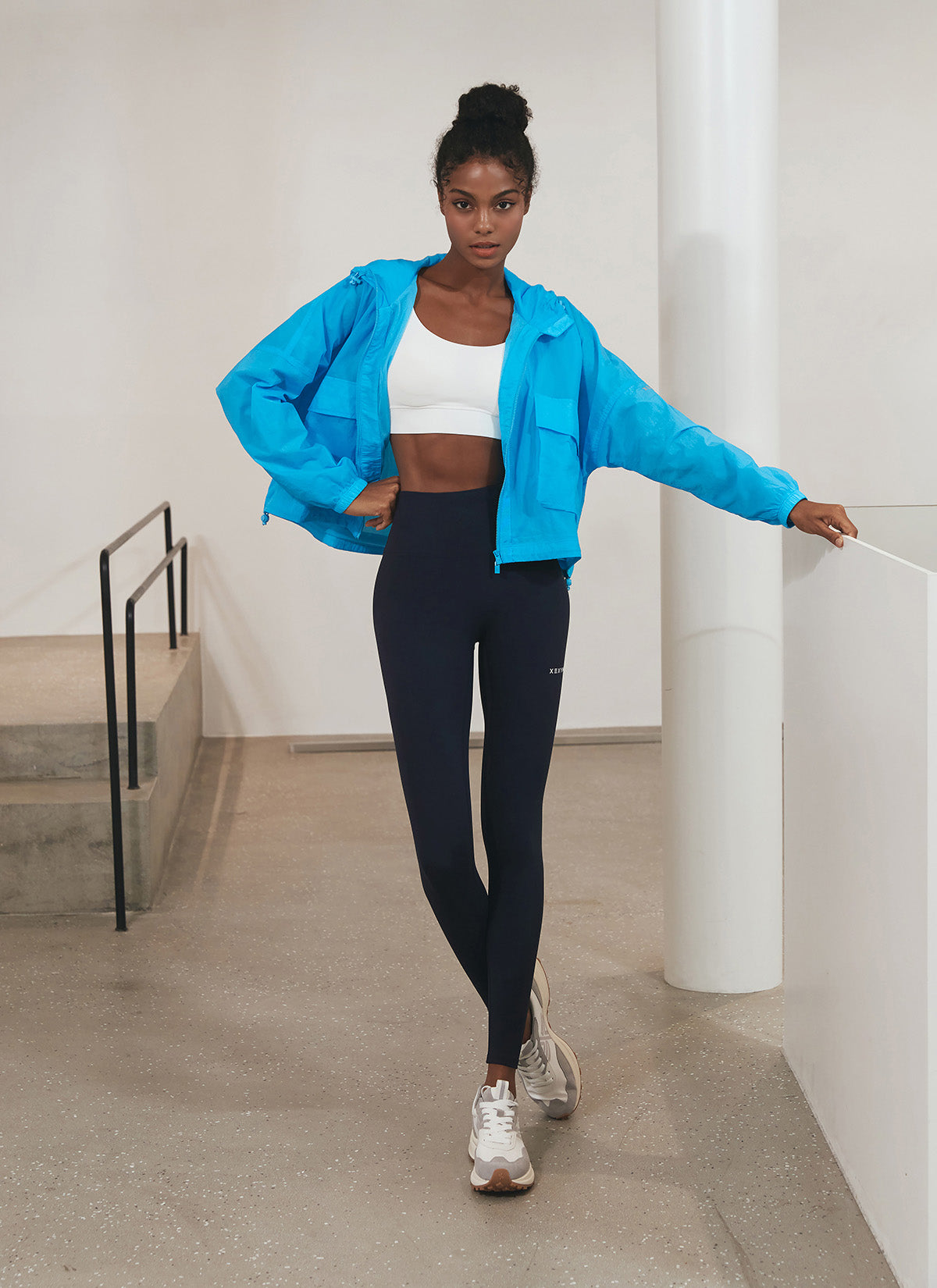 Women's Lightweight 2-Way Zipper Crop Hooded Windbreaker Jacket - Stylish Outdoor Running, Hiking & Casual Wear