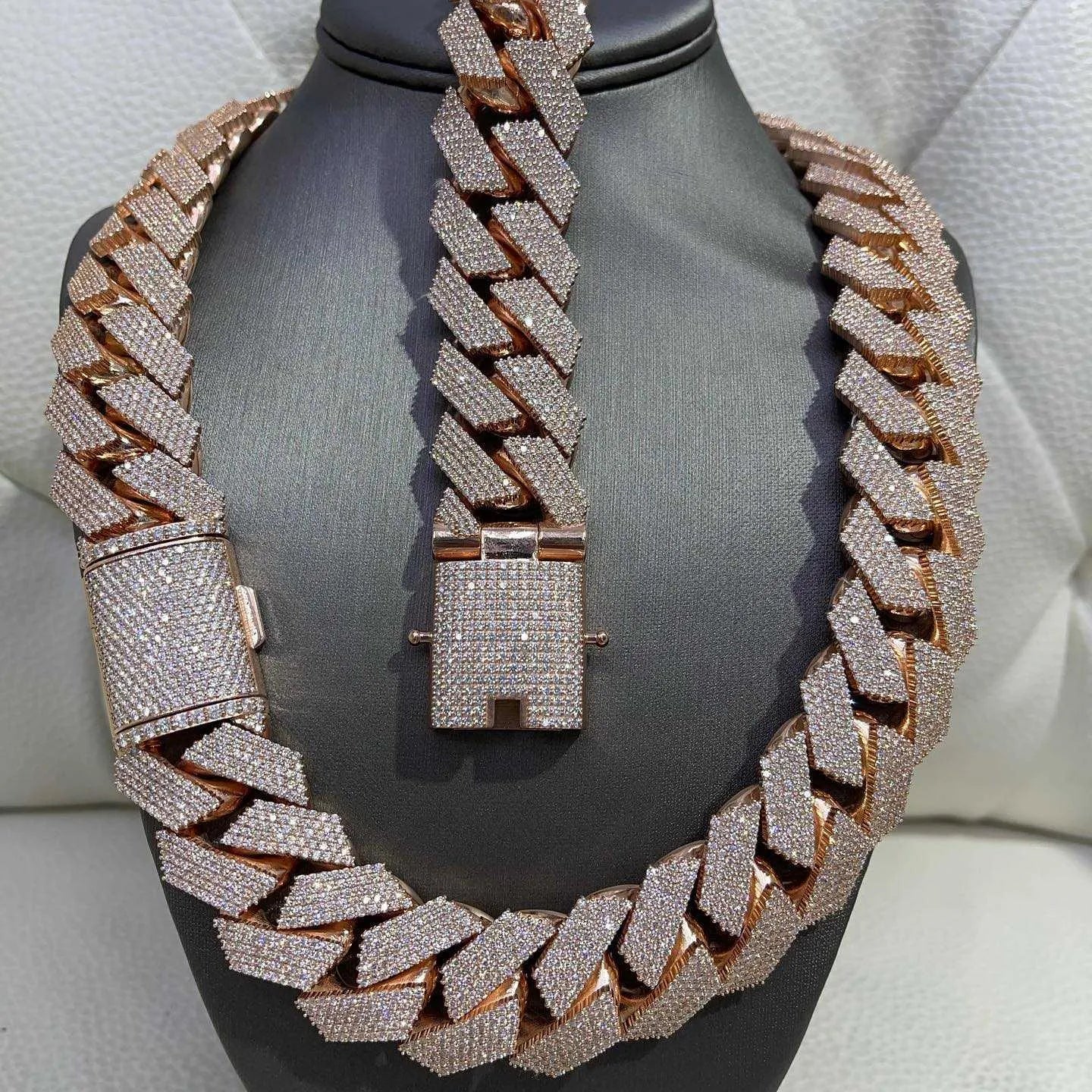 21K Gold Plated Moissanite Cuban Link Chain Necklace for Men & Women - Iced Out Hip Hop Jewelry for Parties, Gifts & Everyday Wear