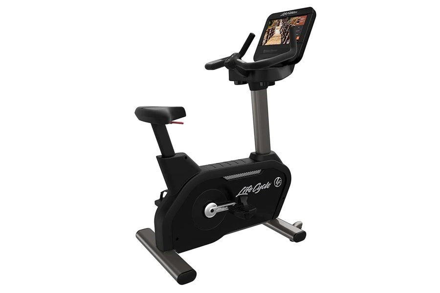 Life Fitness Club Series Plus Upright Lifecycle Bike with SE3 Console - Commercial Grade Exercise Bike for Home & Gym Use - Perfect for Cardio Workouts & Indoor Cycling Training