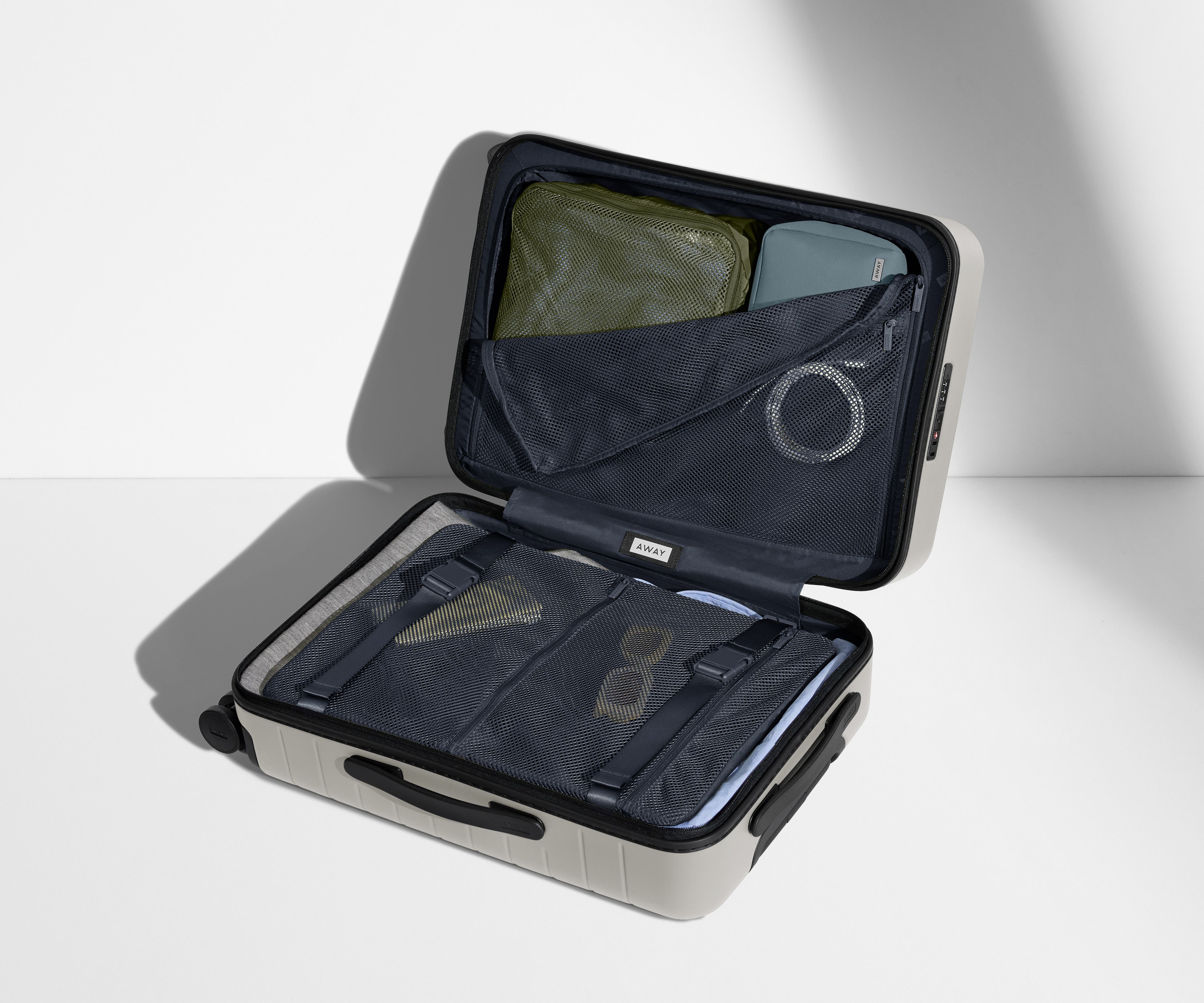 Cloud Gray Carry On Luggage - Lightweight & Durable Suitcase for Air Travel, Business Trips & Weekend Getaways