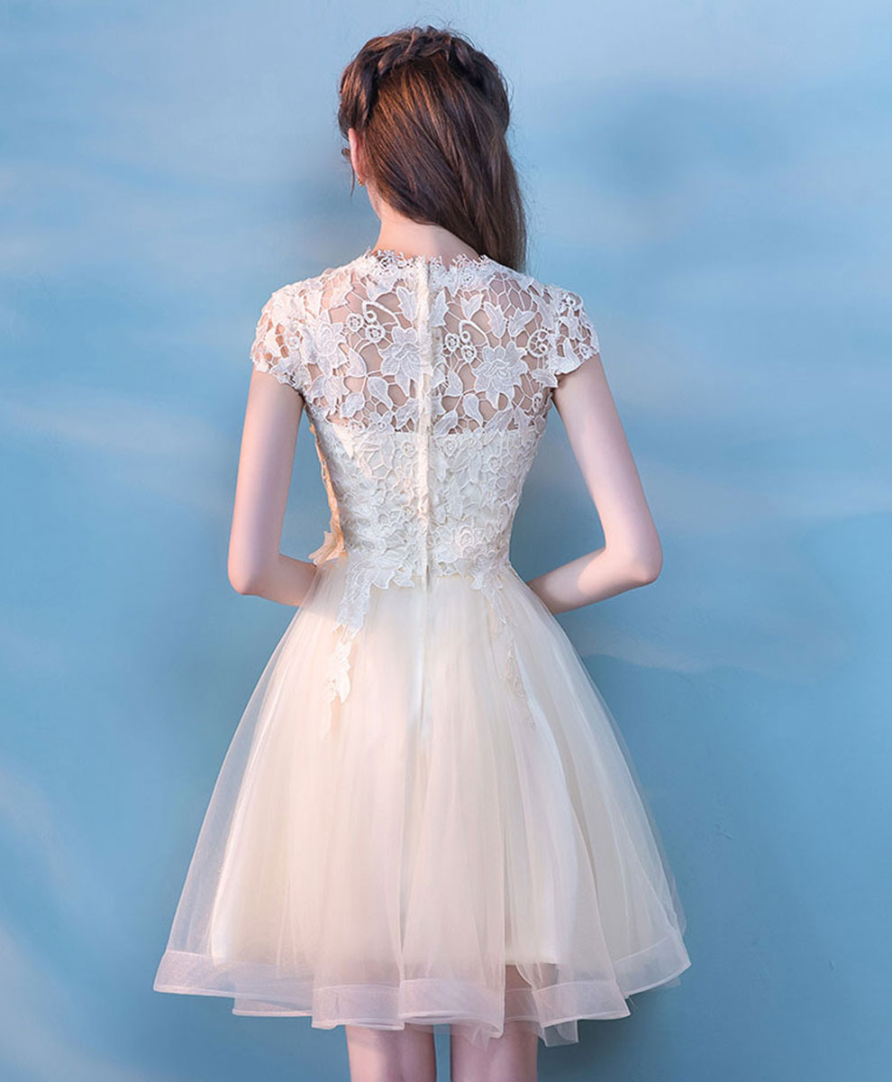 Elegant Champagne Tulle Lace Short Prom Dress & Homecoming Dress for Teens - Perfect for Parties, Dances, and Formal Events