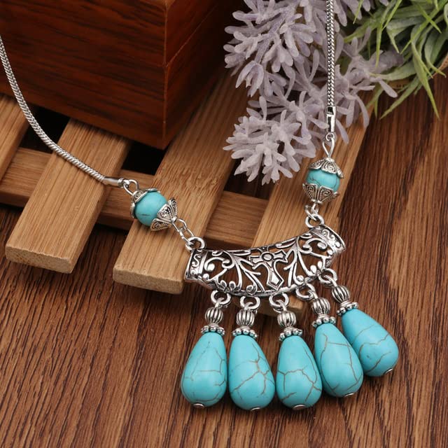 Vintage Big Bull Head Necklace - Natural Stone Boho Statement Jewelry for Women, Retro Tibetan Silver Pendant, Perfect for Festivals & Boho Chic Outfits