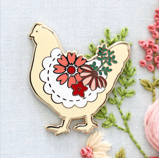 Farmhouse Floral Chicken Needle Minder - Magnetic Pin Cushion for Sewing, Quilting & Embroidery - Perfect for Crafters & DIY Enthusiasts