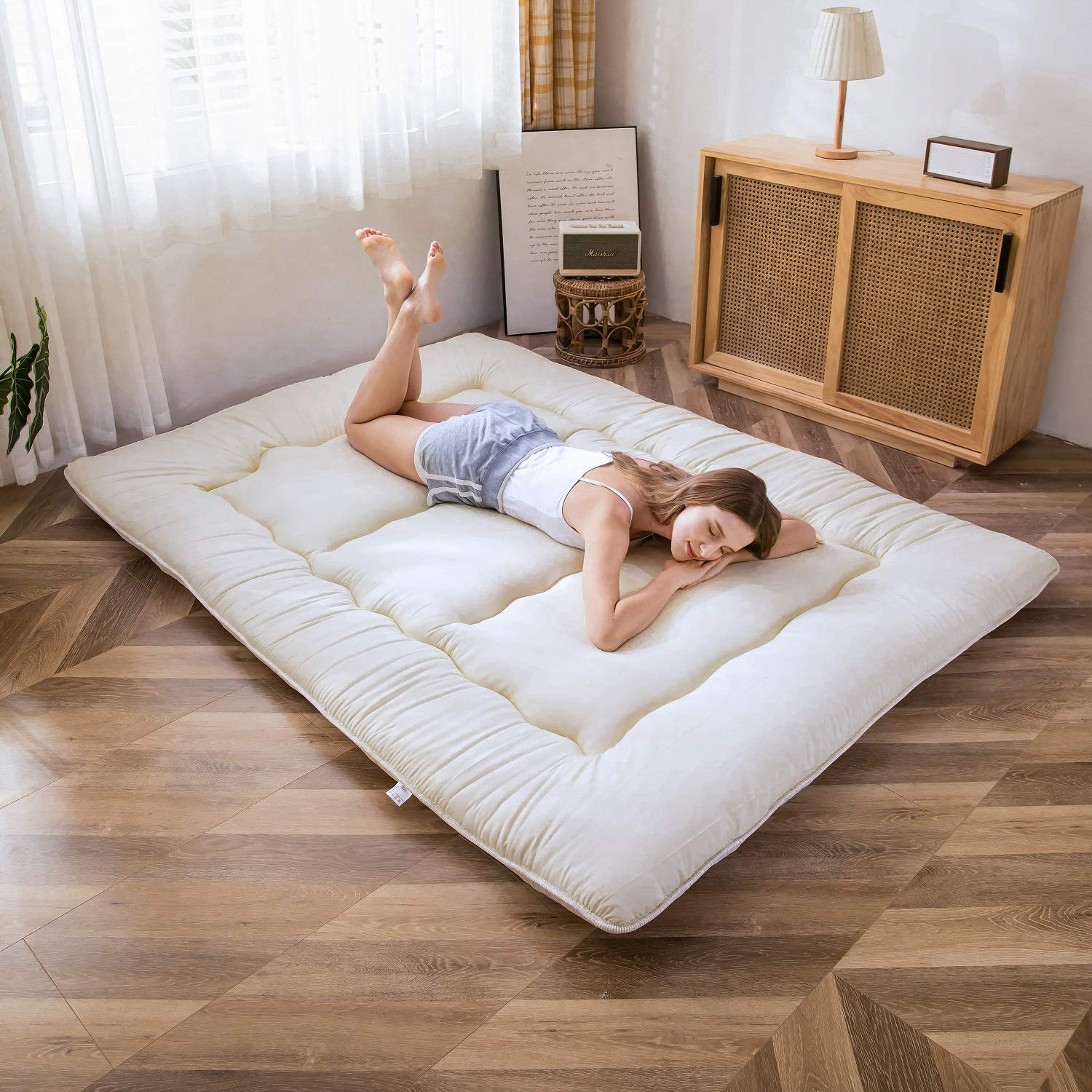 MAXYOYO Comfortable Futon Mattress for Living Room - Off White | Perfect for Guest Beds, Daytime Lounging & Small Spaces