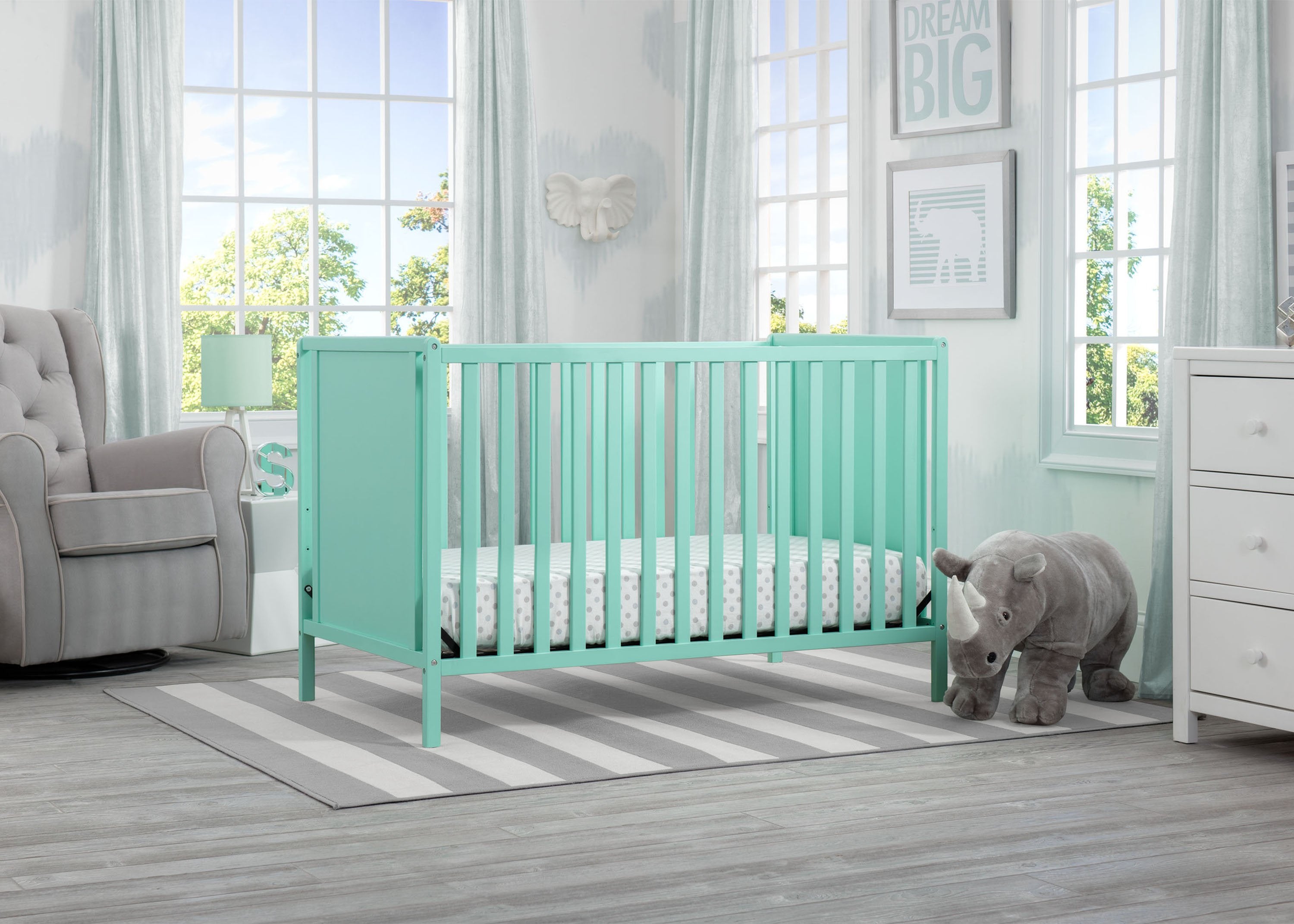 Heartland Classic 4-in-1 Convertible Crib - Toddler Bed, Daybed & Full Size Bed | Safe Nursery Furniture for Baby & Kids Room | Perfect for Newborns, Infants & Growing Children