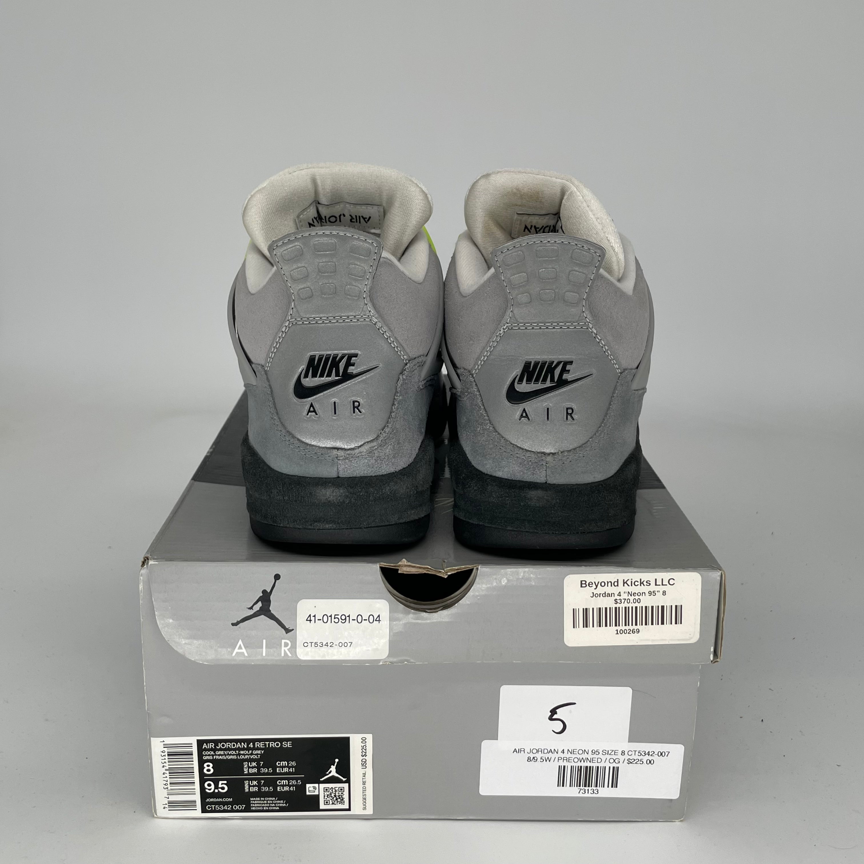 AIR JORDAN 4 Retro 