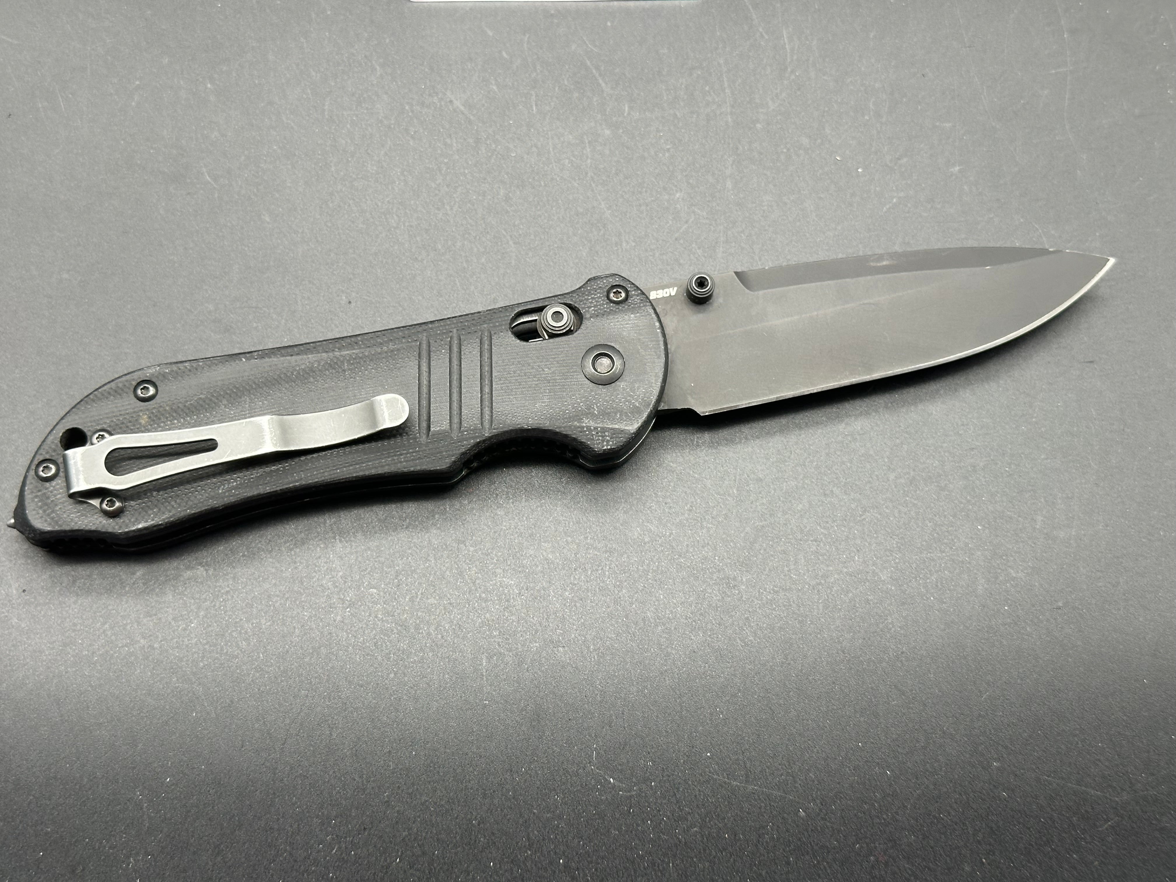 Benchmade Triage Folding Knife - Black G10 Handle, S30V Steel Blade - EDC, Outdoor, Survival & Tactical Use