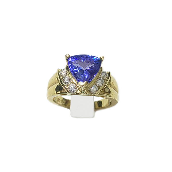 18K Yellow Gold Tanzanite Ring for Women – Elegant Tanzanite Gemstone Jewelry for Engagement, Wedding & Special Occasions