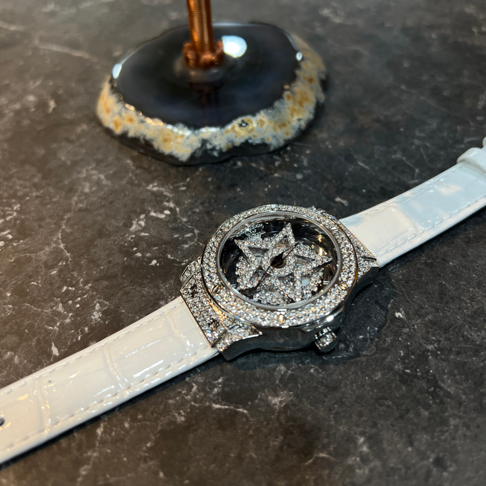 AG Collective Women's White Leather Strap Watch L 5047 SW S - Elegant Fashion Accessory for Office, Party & Everyday Wear