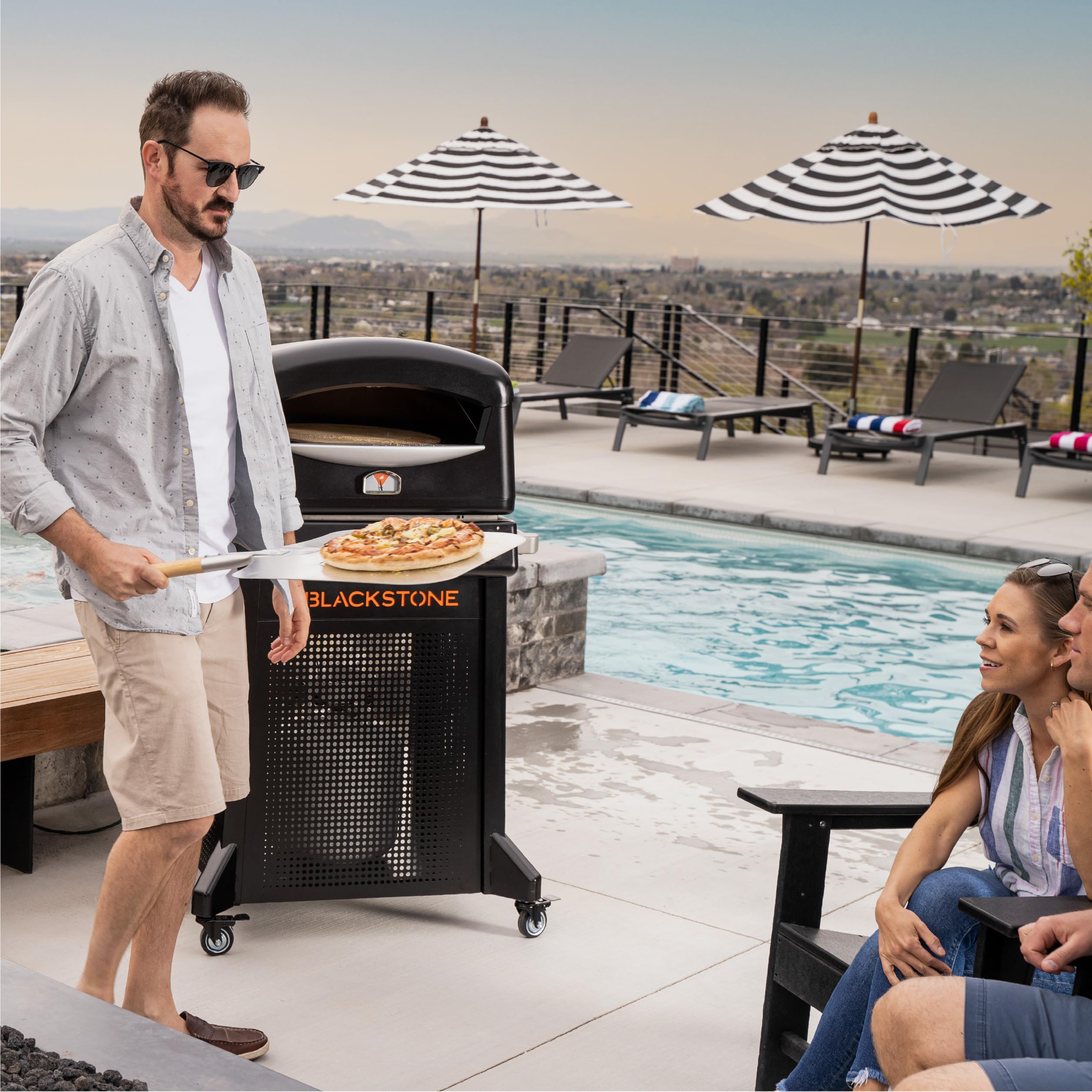 Blackstone 6825 Outdoor Pizza Oven - Portable Gas Pizza Maker for Backyard, Camping & Tailgating - Perfect for Homemade Pizza, Bread & Baking