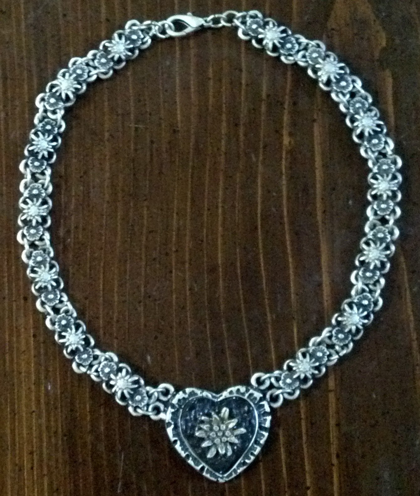 Vintage Pewter Edelweiss Link Bracelet for Women - Handmade Bohemian Jewelry - Perfect for Weddings, Anniversaries & Alpine-Themed Gifts