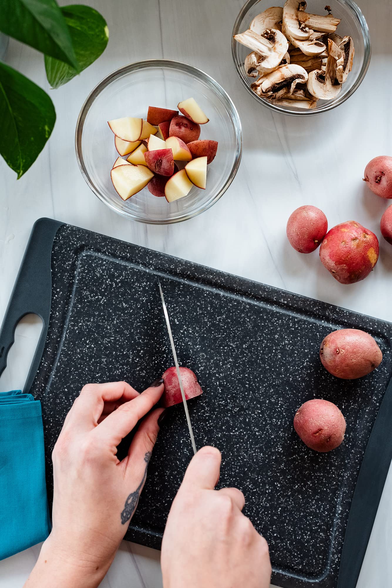 Premium 3-Piece Kitchen Knife Set - Ultra Sharp Forged High Carbon Stainless Steel Blades with 8