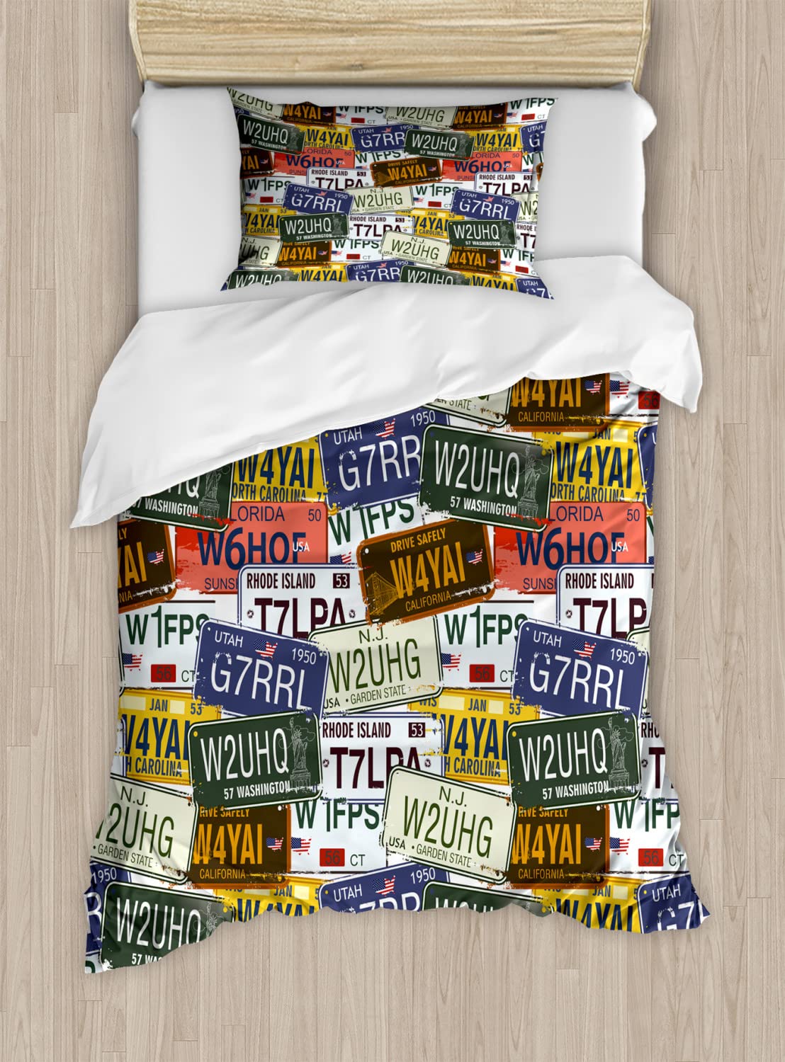 Ambesonne USA Duvet Cover Sets - Retro American License Plates Print (Utah, Rhode Island, North Carolina) - 2 Pack California King Size Bedding Set with 2 Duvet Covers & 4 Pillowcases - Vibrant Multicolor Design for Vintage Car Enthusiasts' Bedrooms