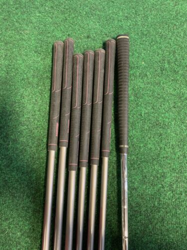Tour Edge Bazooka HT MAX J Junior Golf Club Set - Right Handed 1W, FW, Hybrid, 7/8, 9/PW, SW & Putter - Perfect for Young Golfers Learning the Game | Ideal for Driving Range Practice & Junior Tournaments