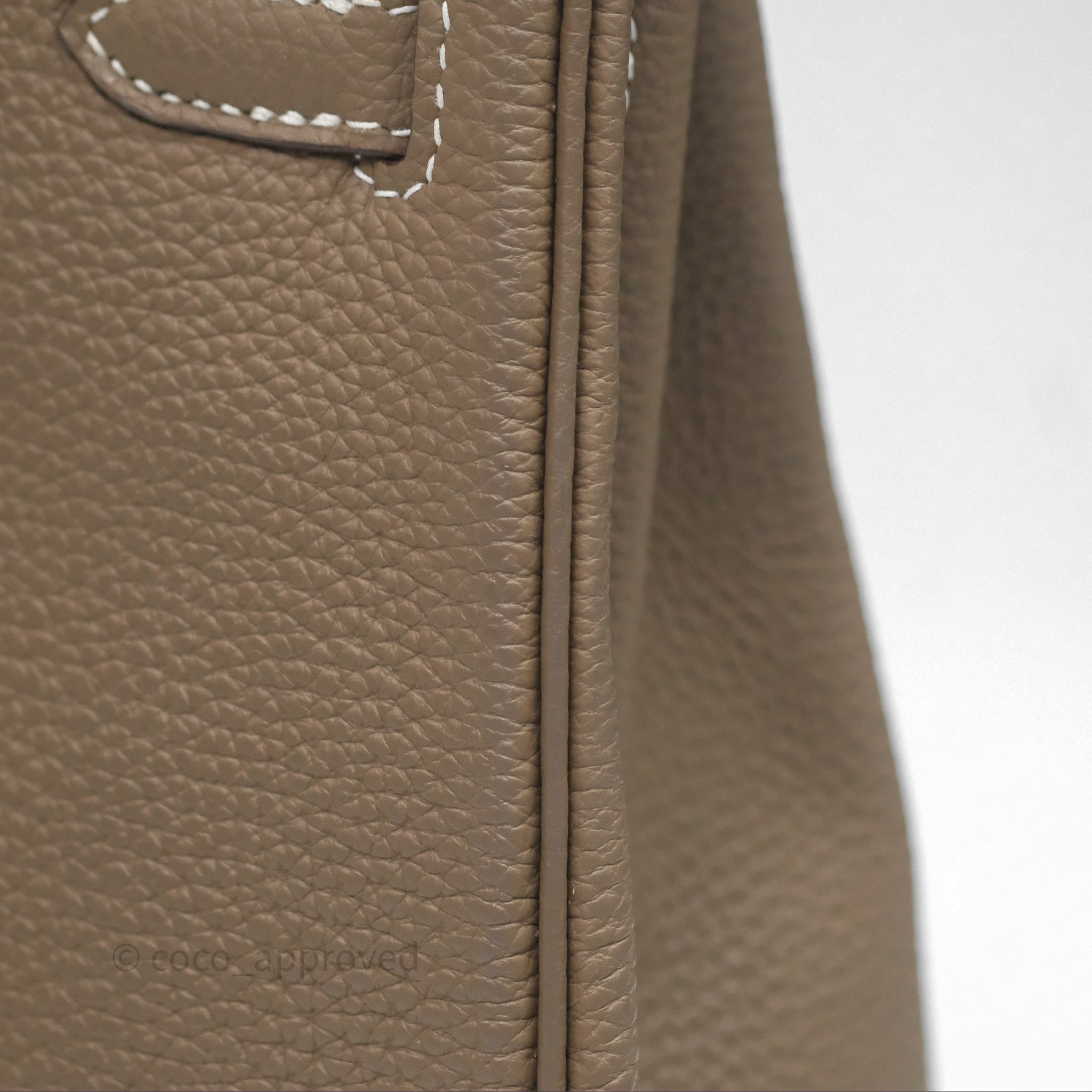 Authentic Hermès Retourne Kelly 25 Bag in Etoupe Togo Leather with Gold Hardware - Luxury Handbag for Women | Perfect for Work, Travel & Special Occasions
