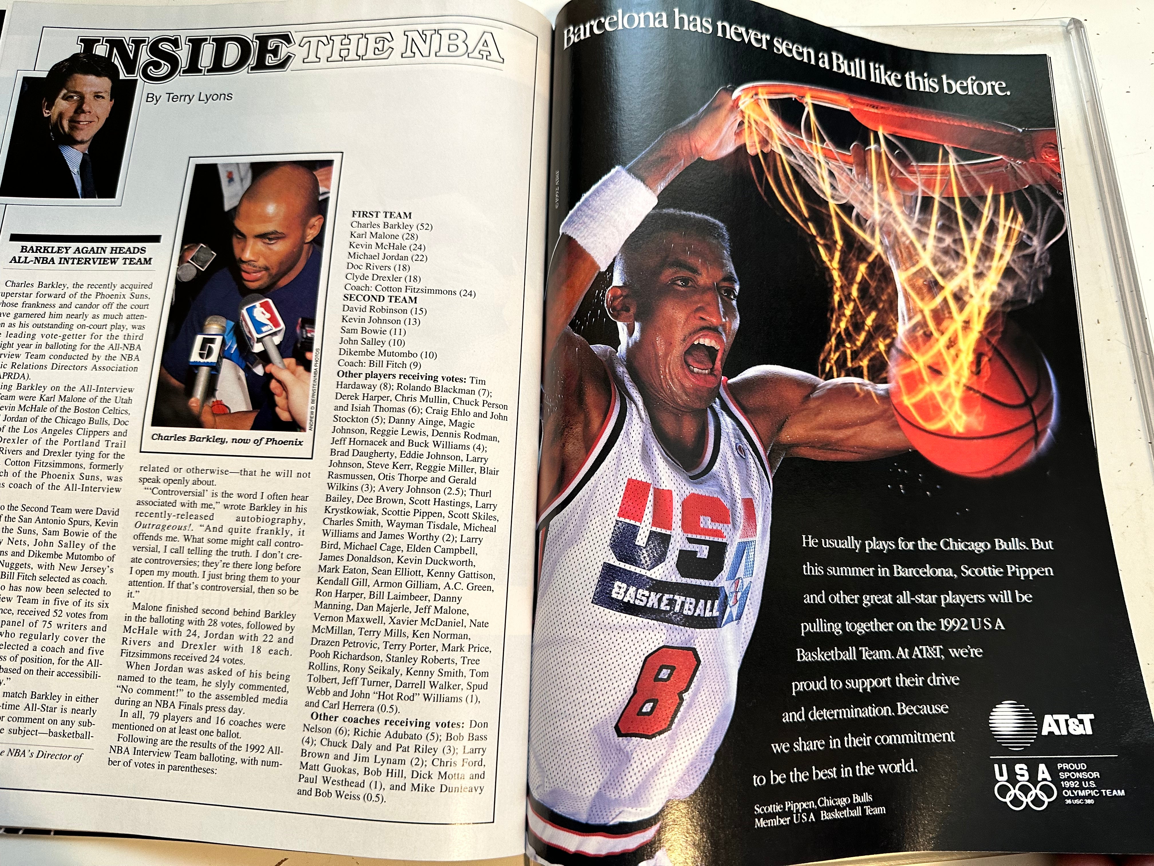 1992 Hoops Basketball Program - Michael Jordan Cover - Chicago Bulls vs Sacramento Kings - Near Mint Condition - Perfect for Collectors, Sports Memorabilia Fans & NBA History Enthusiasts