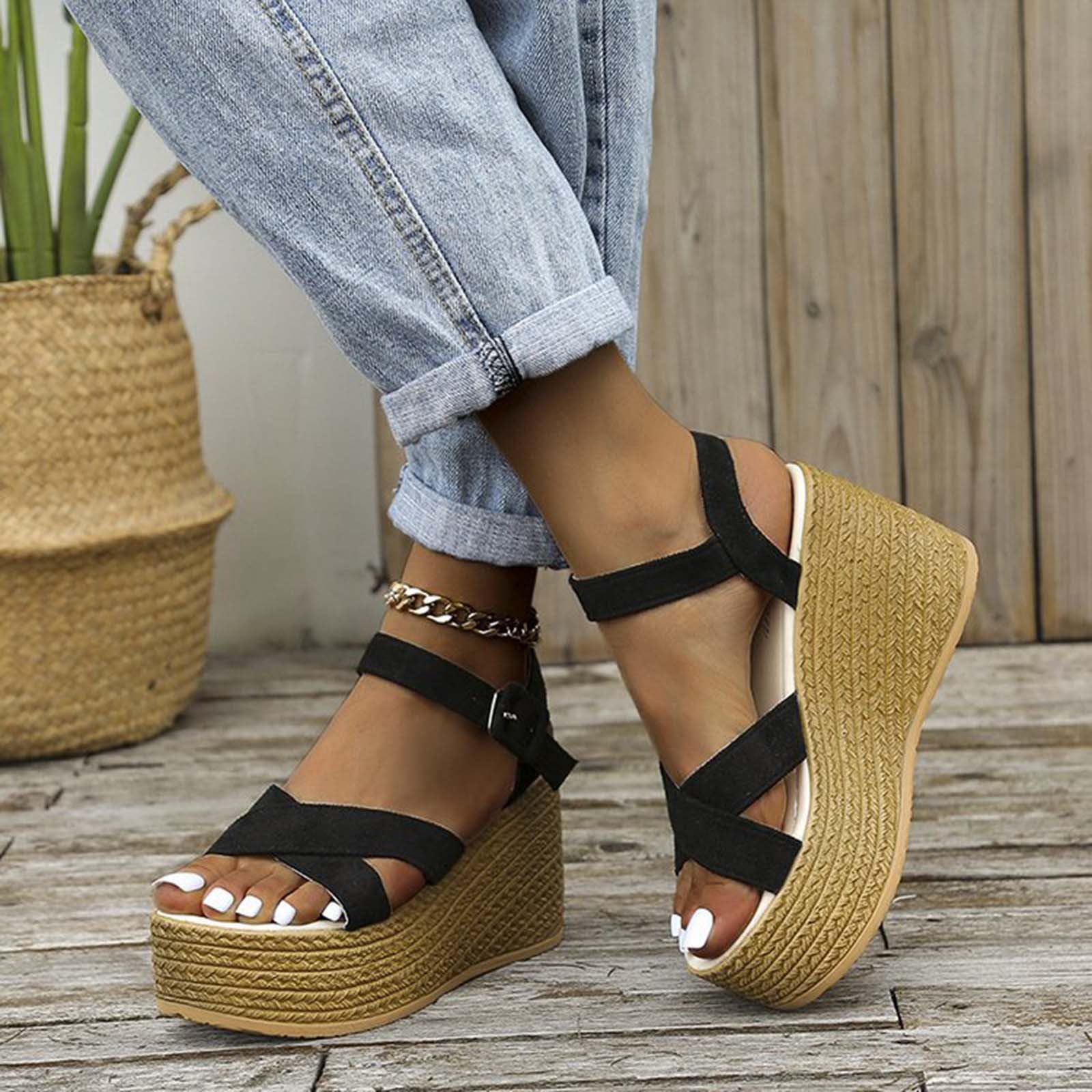 Oelaio Prime Access Deals of the Day 2024 - Women's Comfortable Flip Flops with Arch Support, Yoga Mat Beach Thong Sandals | Big Spring Sale | Perfect for Yoga, Beach, Pool & Summer Vacations