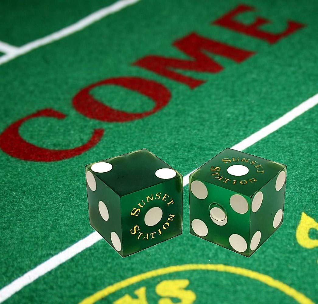 Las Vegas Craps Set - 19mm Casino Dice & Green Felt Layout for Home Gaming