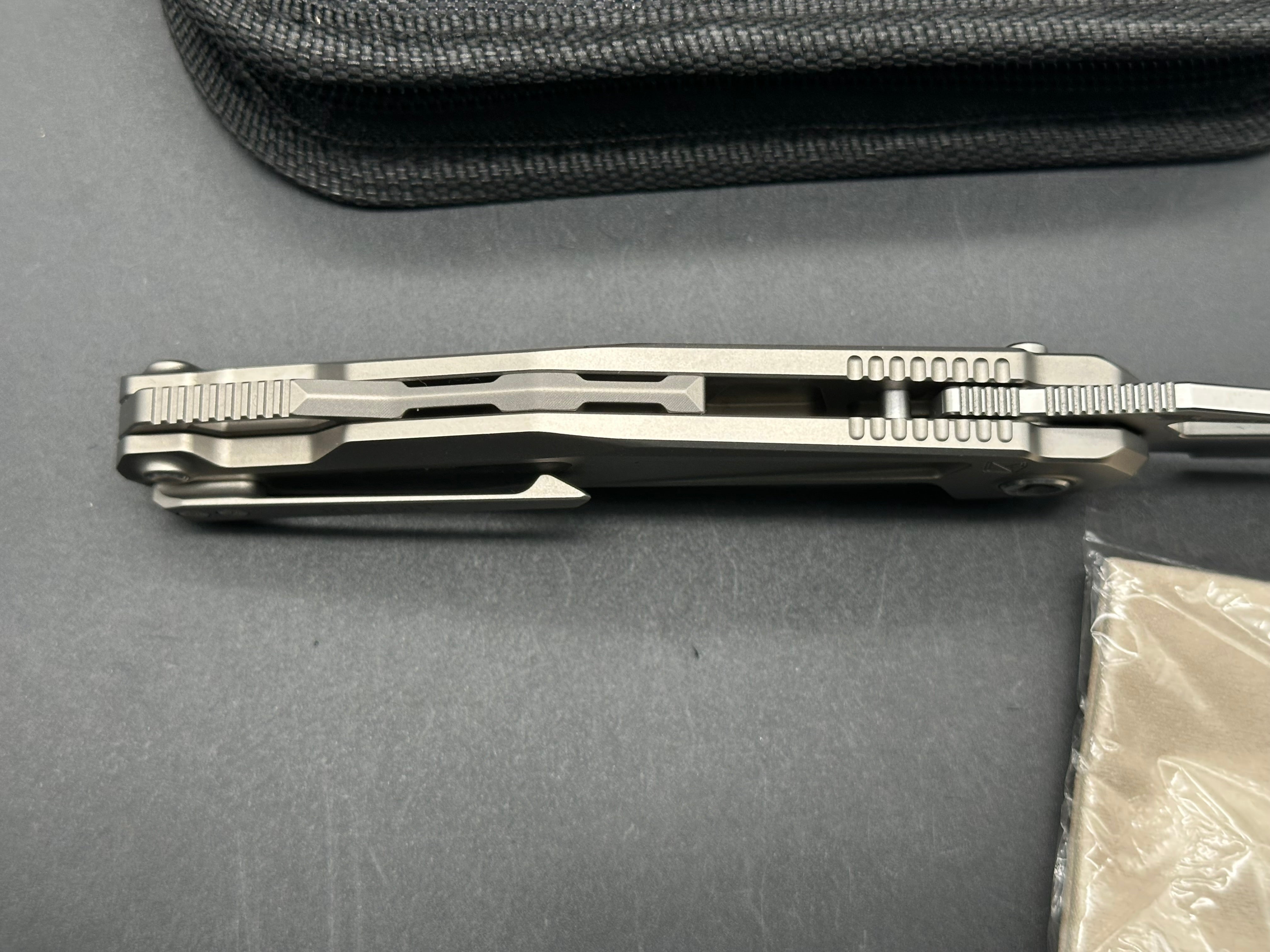 KETUO USA GRIFFIN V1 Liner Lock Folding Knife - Titanium Handle with Forged Carbon Fiber Inlay, M390 Steel Blade | EDC, Outdoor, Camping, Survival Gear