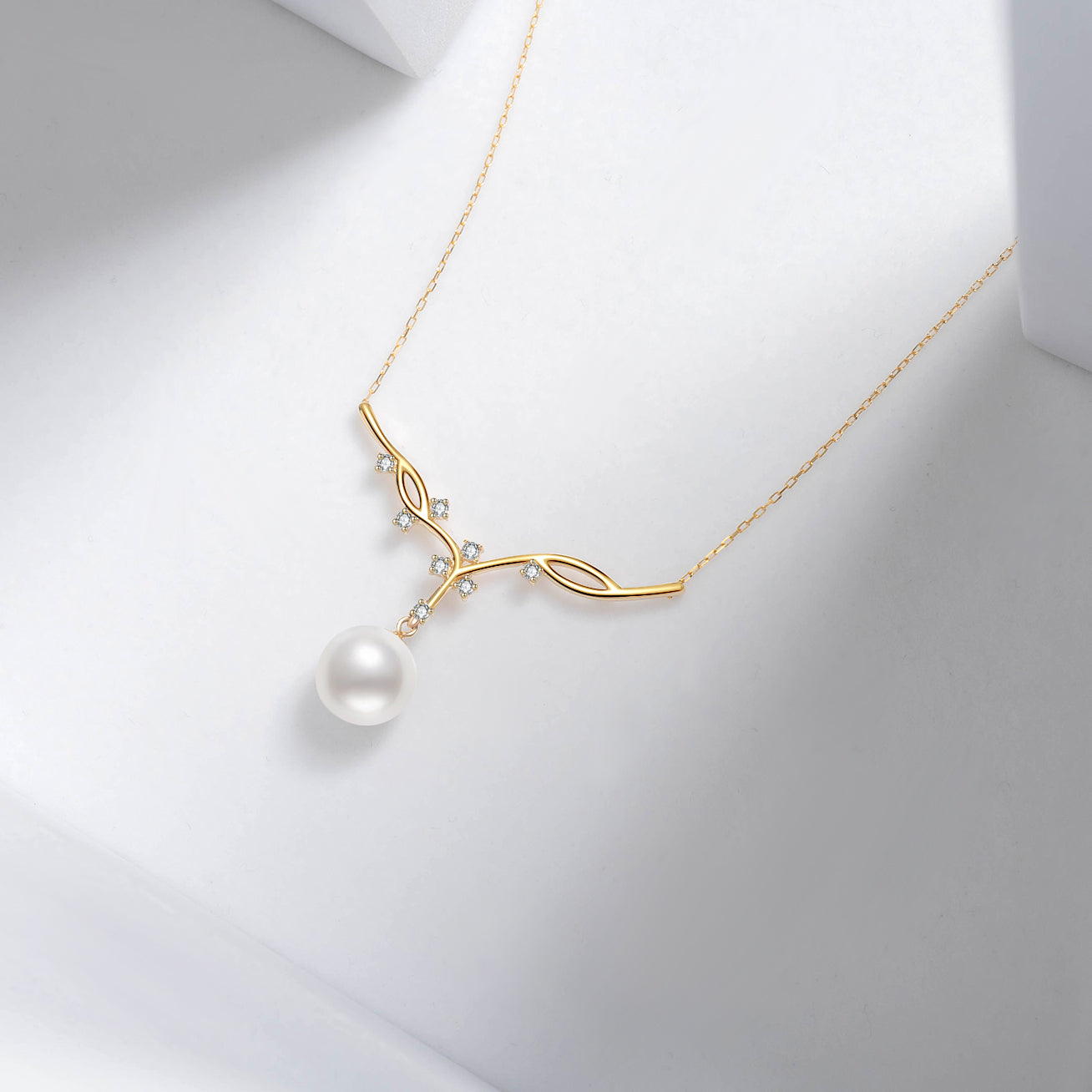 18K Gold Freshwater Pearl Necklace KN00084 | STARRY - Elegant Jewelry for Women, Perfect for Weddings, Parties & Special Occasions