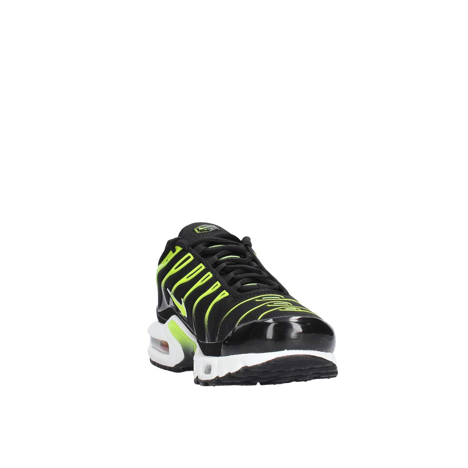 Nike Men's Running Sneakers - Lightweight Gym Shoes for Workouts & Training | Perfect for Jogging, Fitness & Casual Wear