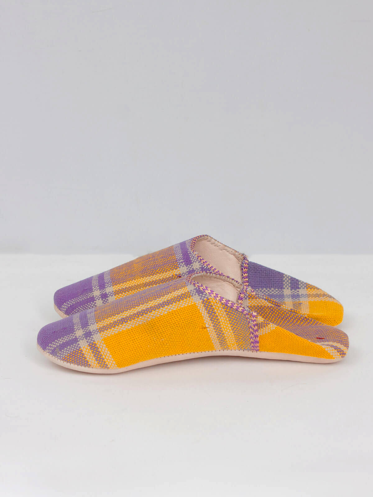 Authentic Moroccan Boujad Basic Babouche Slippers - Mustard & Lilac Checkered Design - Comfortable House Shoes for Men & Women - Perfect for Home, Lounge, and Cultural Fashion Wear