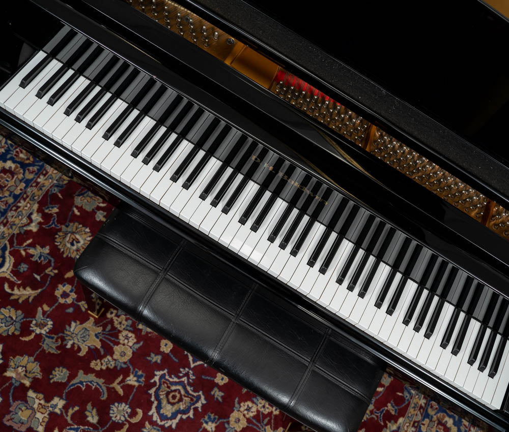 1985 Baldwin C152 5'0 Grand Piano in Polished Ebony - Perfect for Home, Studio & Concert Performances