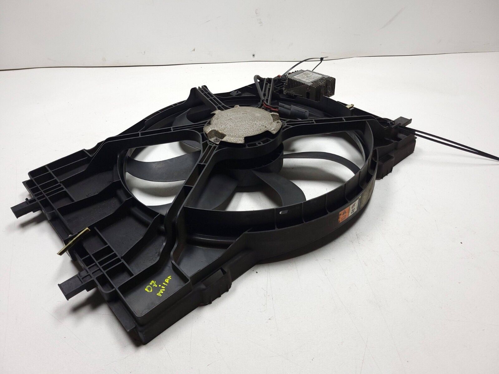 2006 2009 Mercury Milan Engine Radiator Cooling Fan OEM Replacement - Perfect for Overheating Prevention & Summer Driving