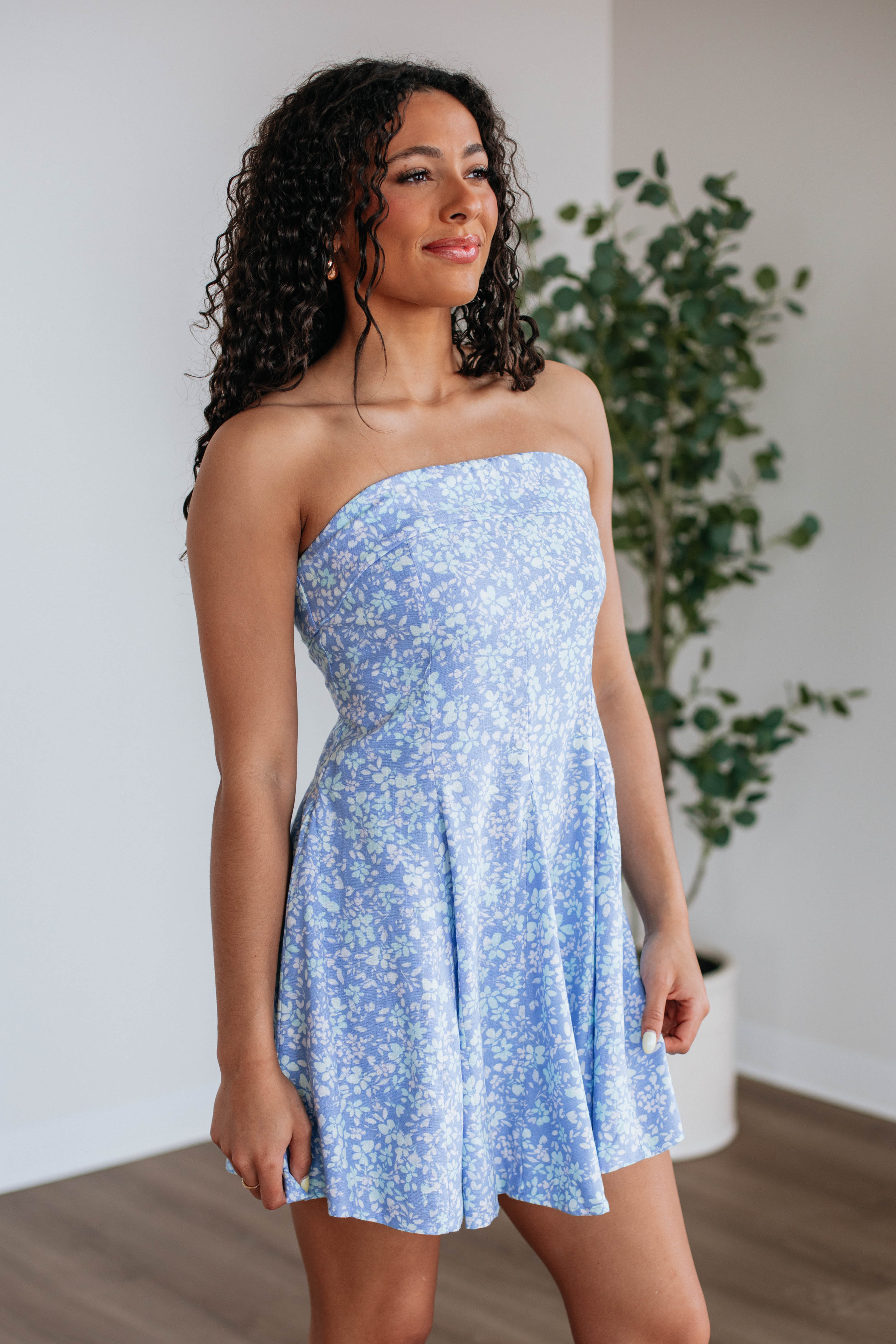 Caeley Floral Print Summer Dress for Women - Elegant Flowy Maxi Dress with V-Neck & Ruffle Sleeves - Perfect for Beach Vacations, Weddings & Date Nights