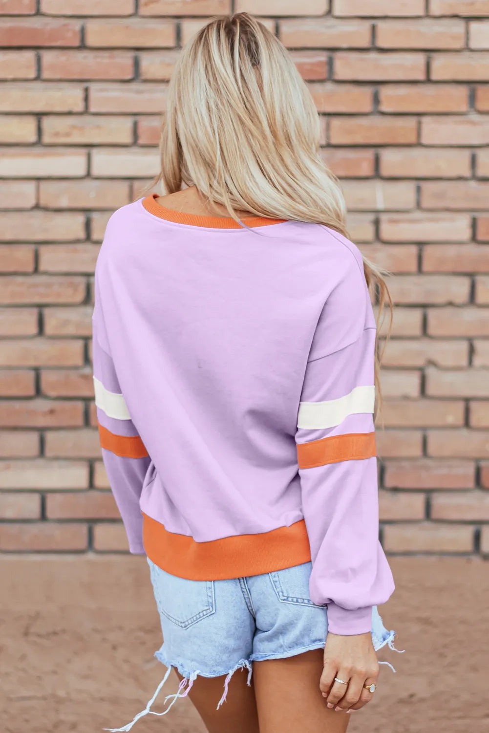 Stylish Contrast V-Neck Long Sleeve Sweatshirt for Women - Comfortable Casual Pullover for Fall & Winter - Perfect for Layering, Workouts, and Everyday Wear