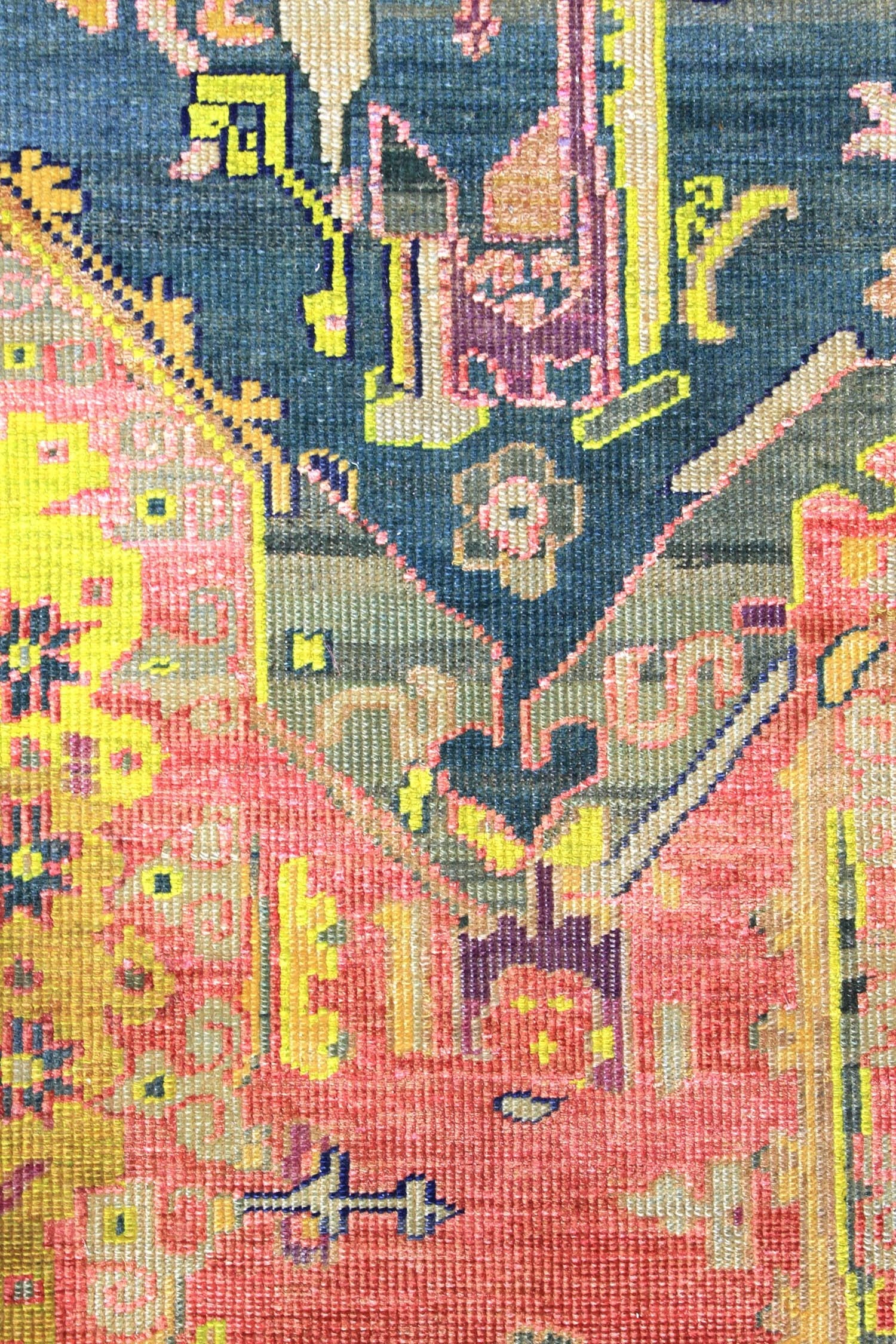 Handwoven Agra Transitional Area Rug J70162 - Perfect for Living Room, Bedroom, and Home Decor