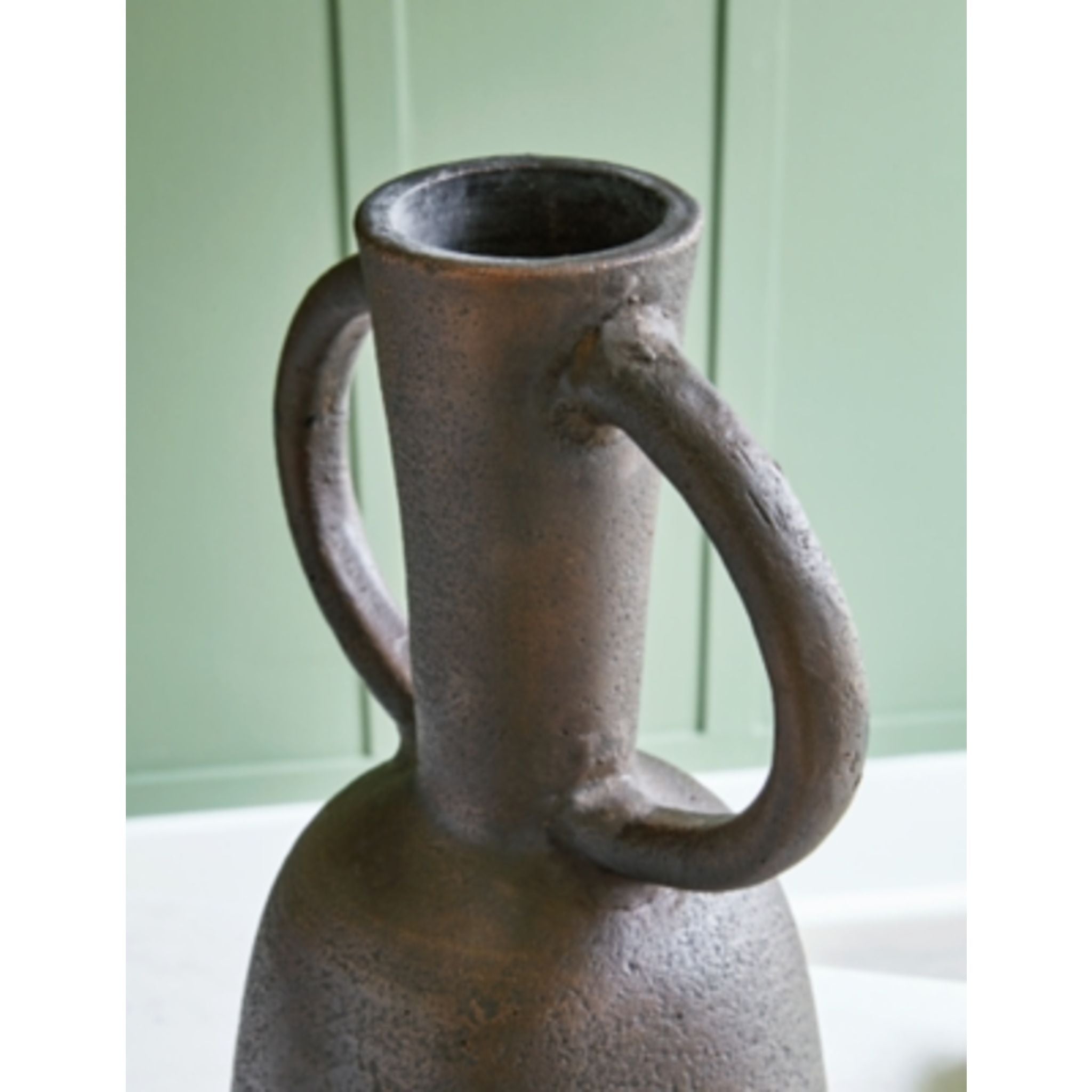 Stylish Aadeen Vase for Home Decor - Perfect for Flowers, Centerpieces, and Wedding Decorations