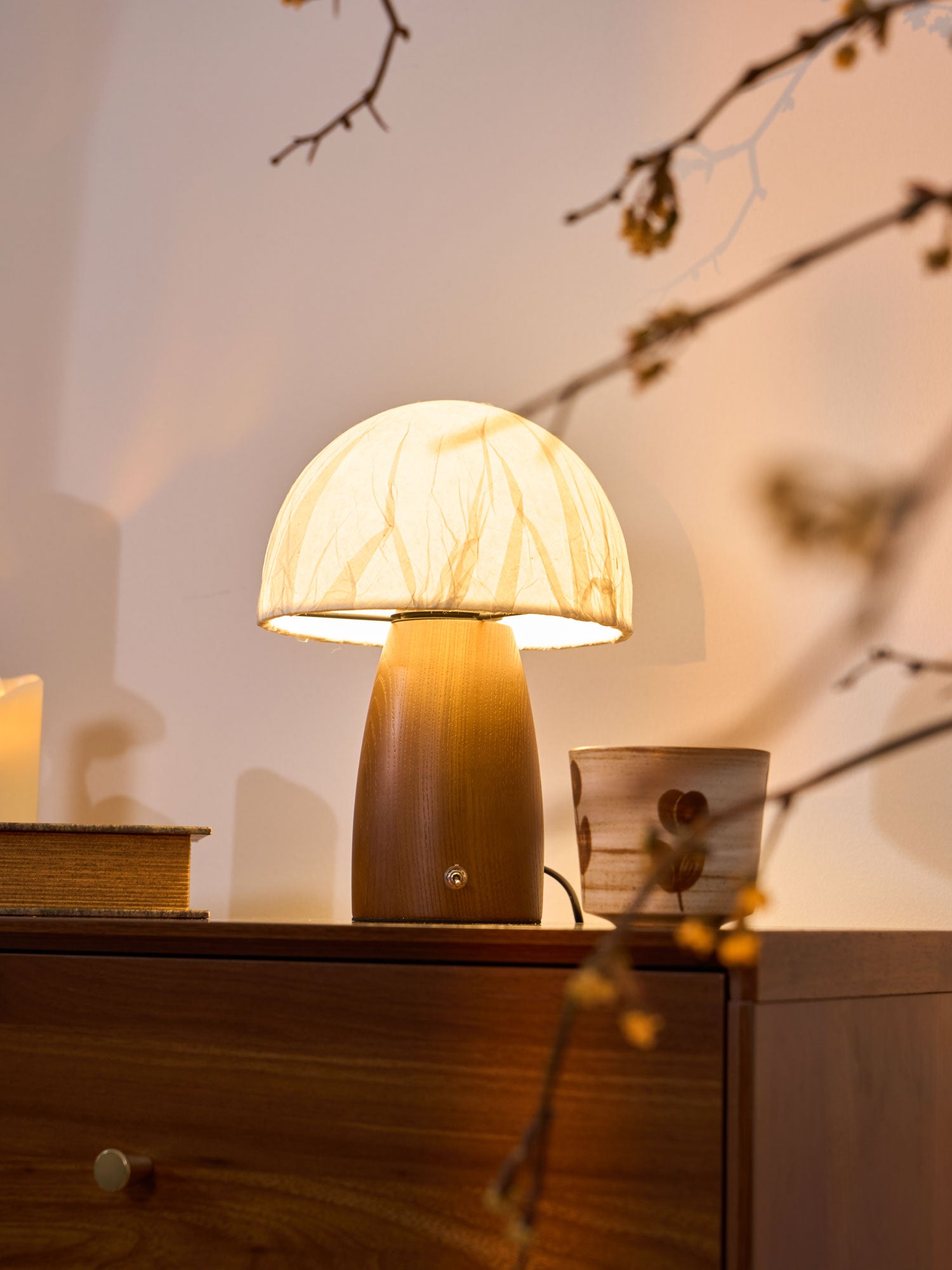 Myco Mushroom Table Lamp - Modern LED Night Light for Bedroom, Living Room & Office - Eco-Friendly Mushroom-Shaped Lighting Decor