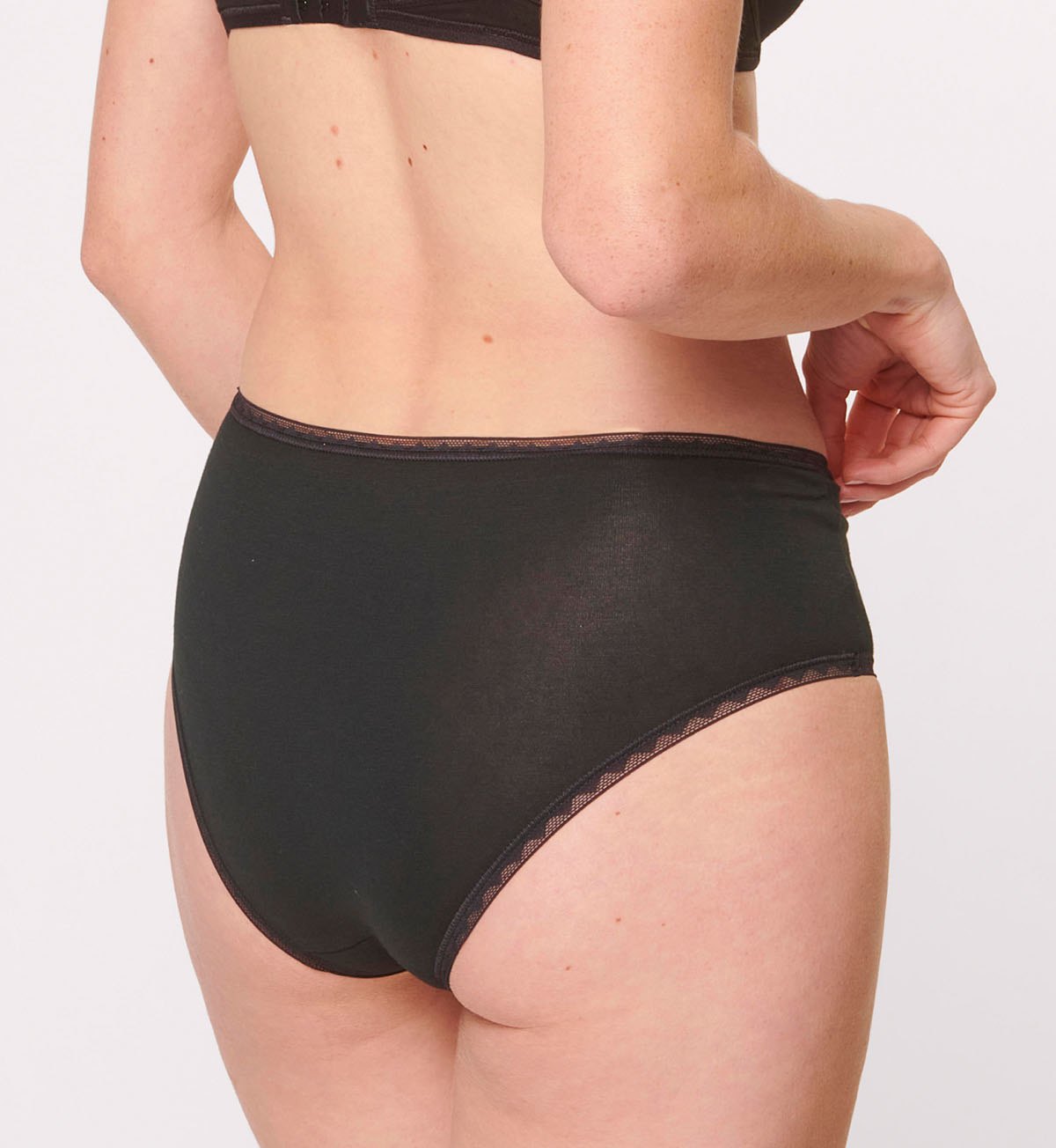 SLOGGI GO High Waist Underwear 2-Pack - Comfortable & Breathable Cotton Panties for Women - Perfect for Everyday Wear, Workout & Lounge