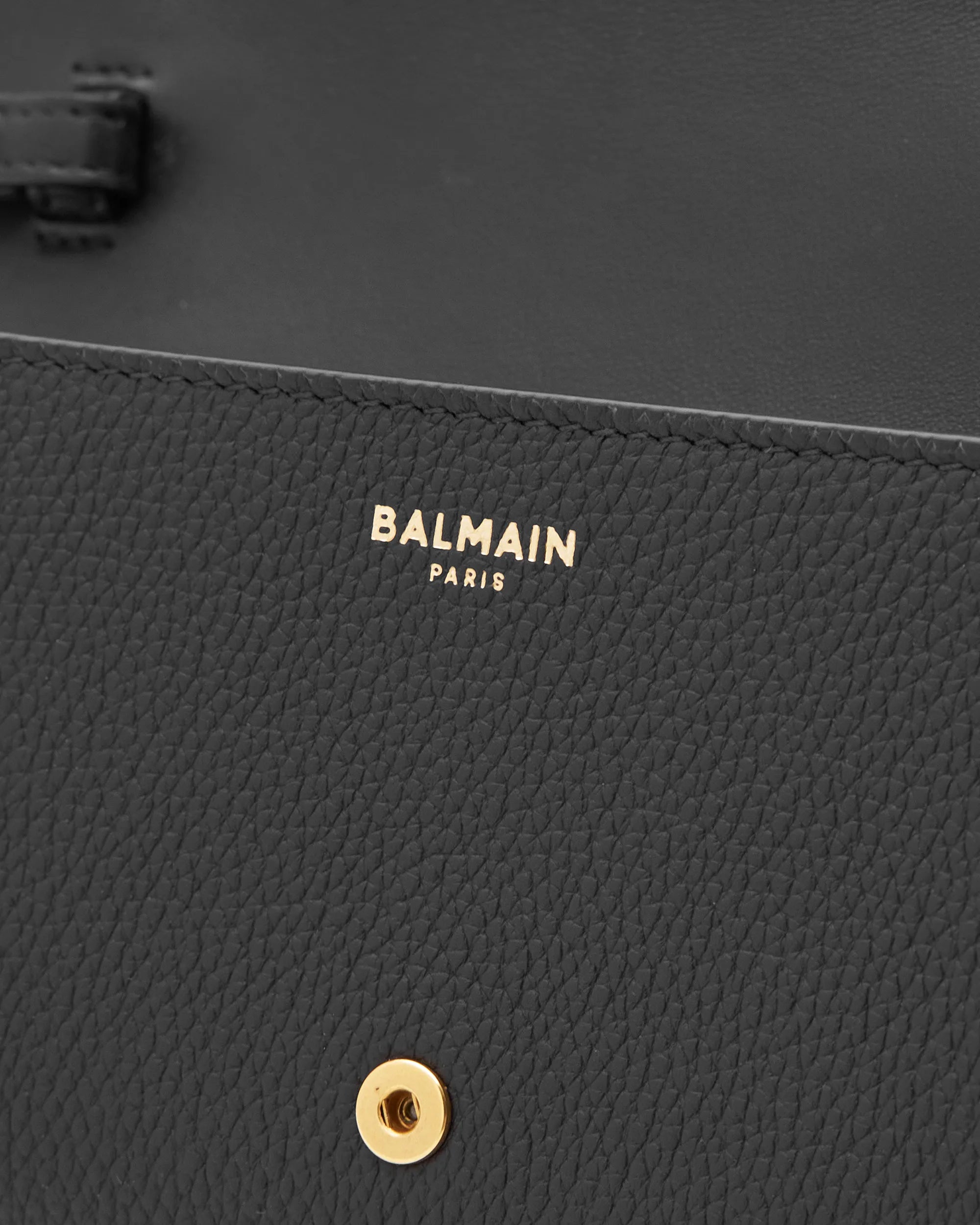 B Buzz Genuine Leather Wallet on Chain - Stylish Crossbody Wallet for Women - Perfect for Parties, Travel & Everyday Use