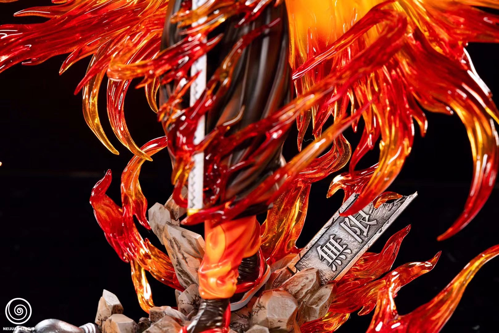 NeiJuan Studio Rengoku Kyoujurou Flame Hashira Figure - Demon Slayer Anime Collectible for Home Decor & Otaku Gifts