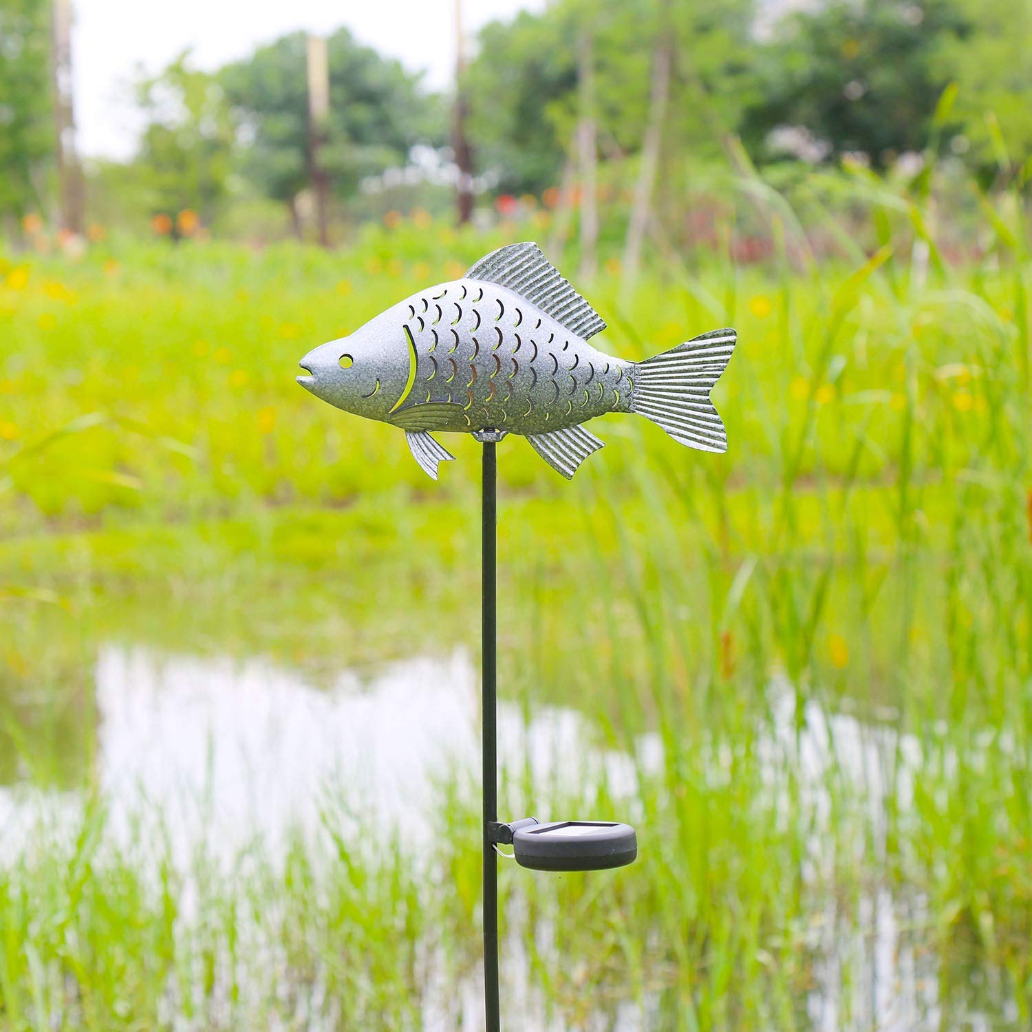 KAIXOXIN Solar Garden Lights - Metal Fish Decorative Stake Outdoor Solar Lights for Patio, Yard, Pathway - Warm White LED Solar Powered Landscape Lighting (Silver, 1-Pack) - Perfect for Garden Decor, Walkway Illumination, and Backyard Ambiance