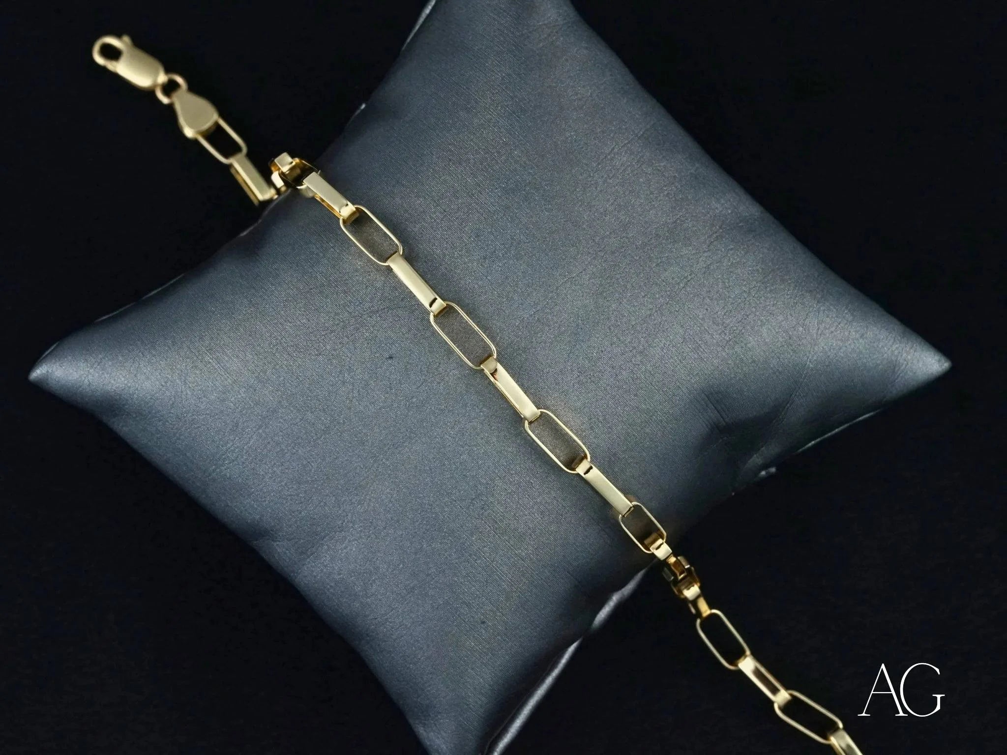 18K Gold Box Link Bracelet for Women - Timeless Luxury Jewelry for Elegant & Sophisticated Style | Perfect for Weddings, Parties & Special Occasions