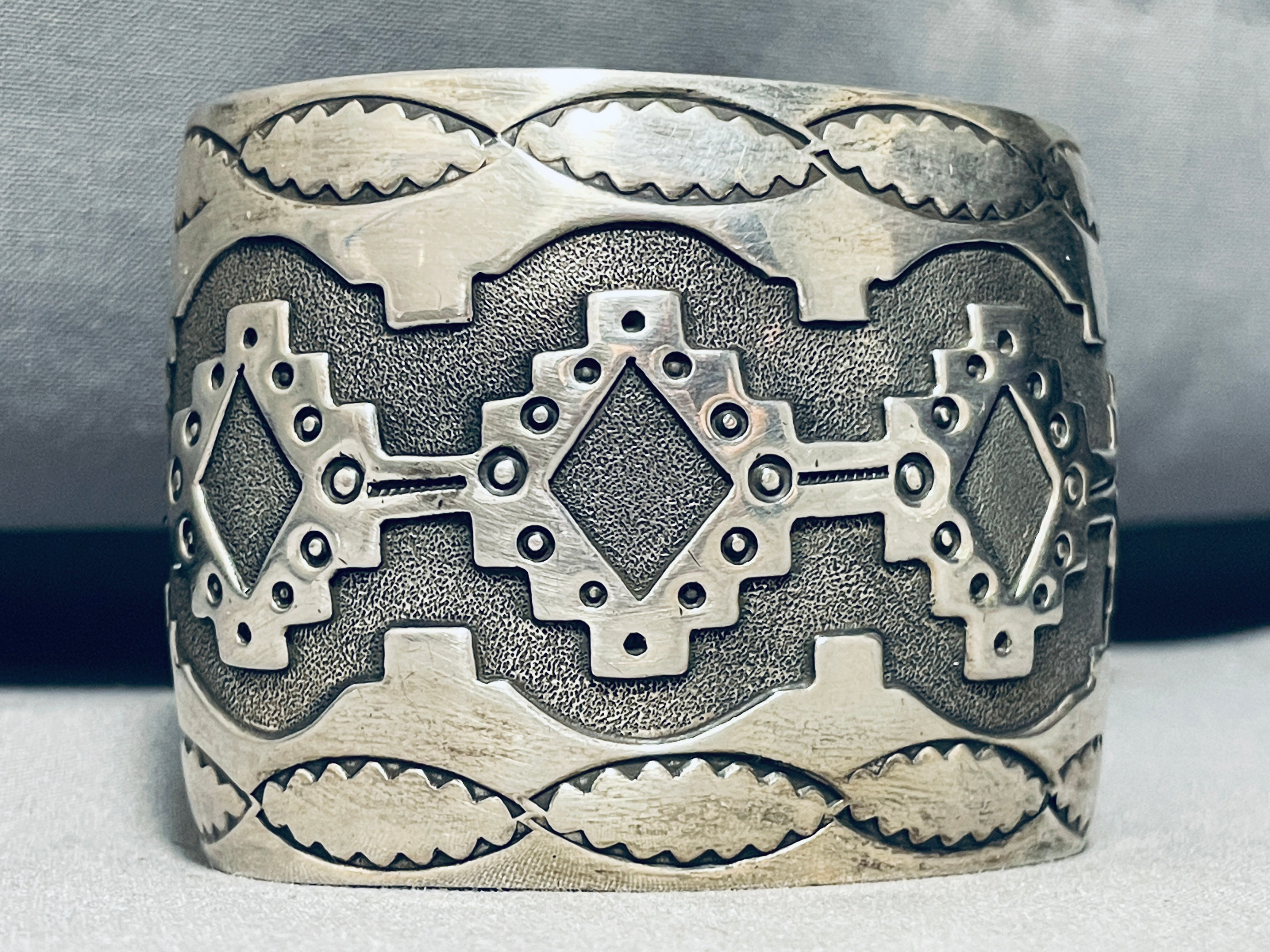 Handmade Vintage Navajo Sterling Silver Bracelet - 107g Authentic Native American Jewelry for Women, Perfect for Boho Fashion & Special Occasions