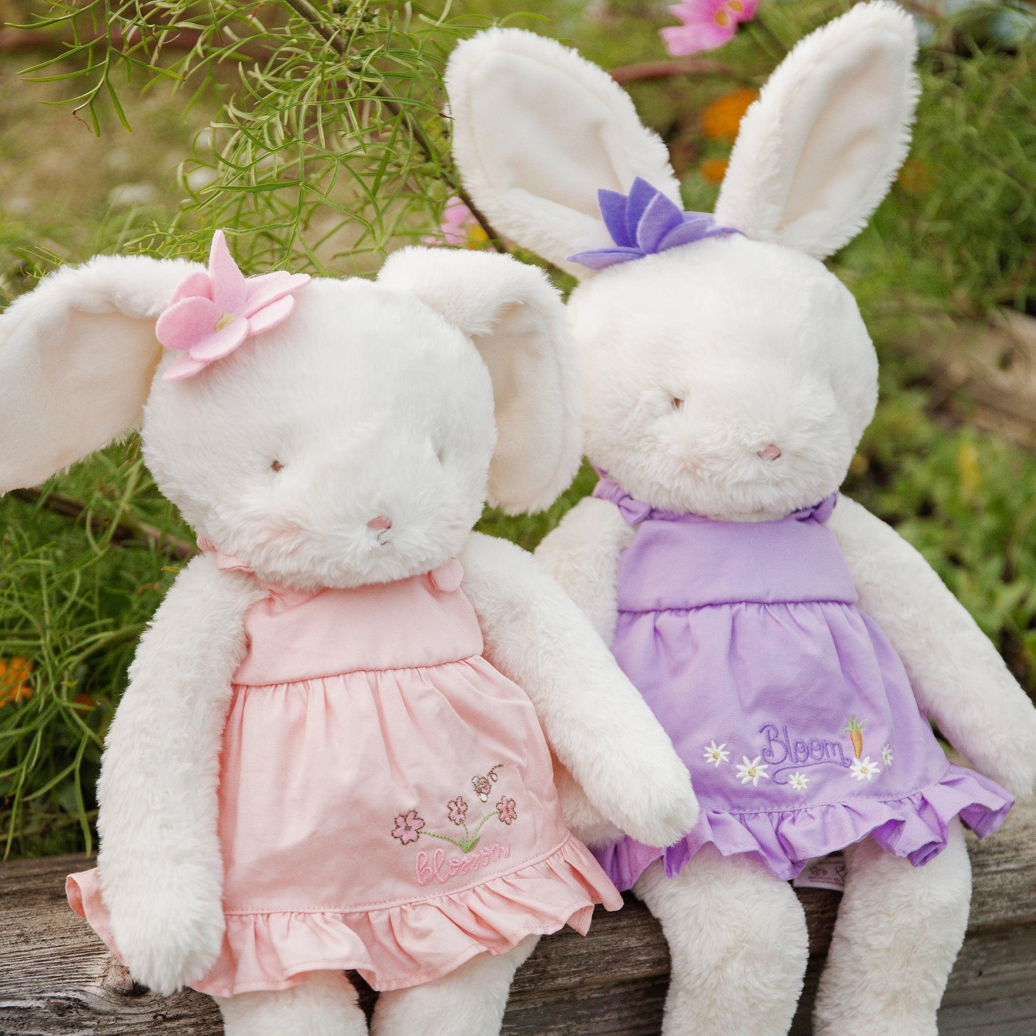 Garden Bloom Bunny Statue - Cute Outdoor Decor for Garden, Yard, and Patio - Perfect for Spring and Easter Decorations